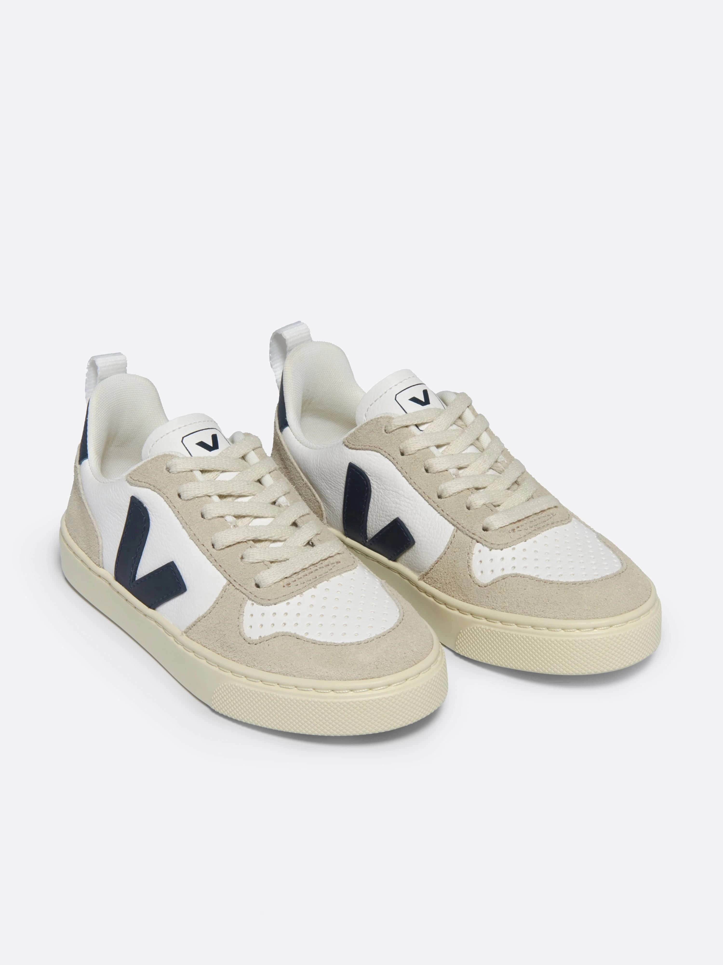 Veja Boys Laces Leather V-10 Trainers in White Quick Access Pocket, Only A Few Left, Teen Girl Mini Handbag