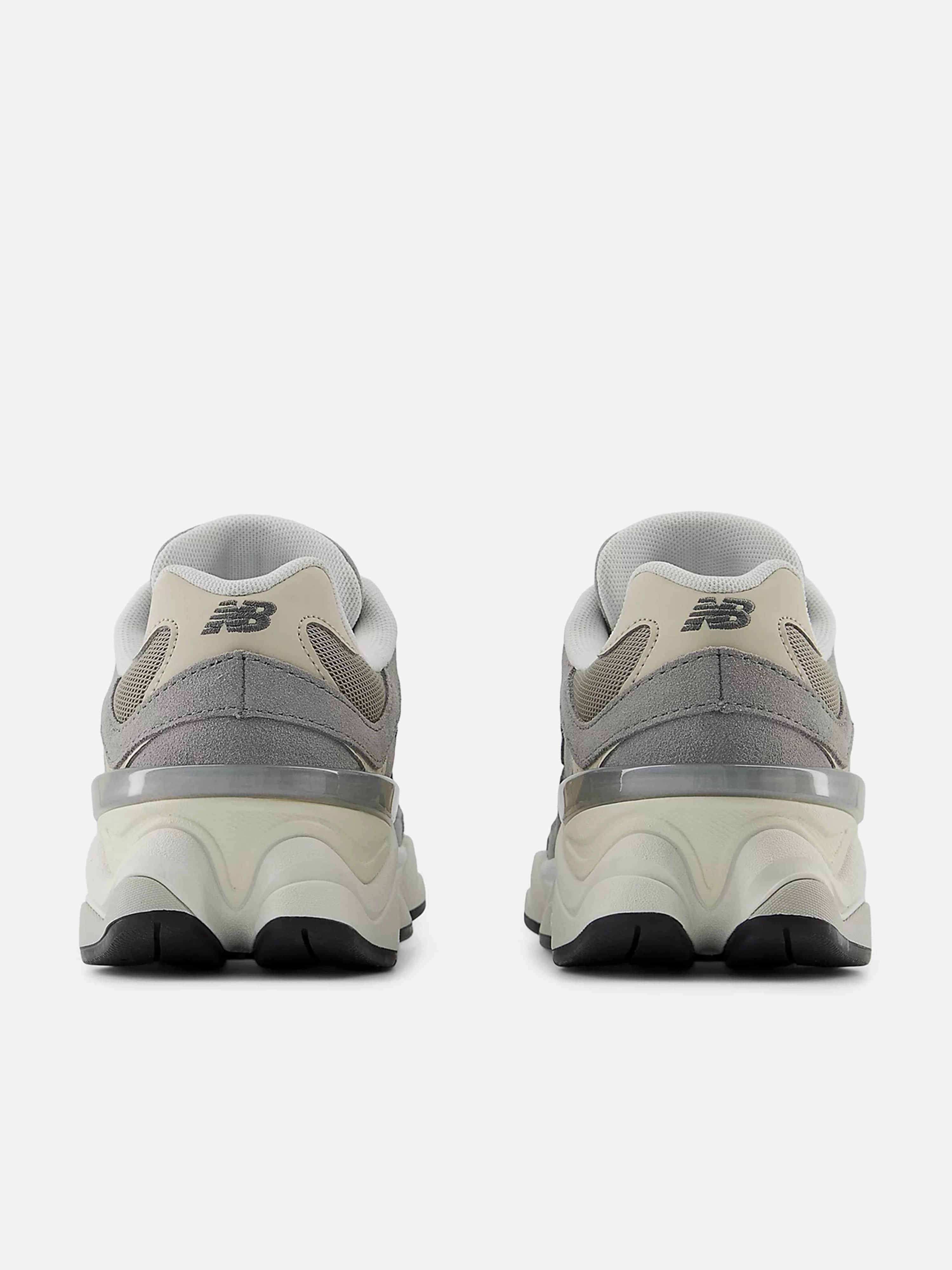Kids 9060 Trainers in Grey Minimalist