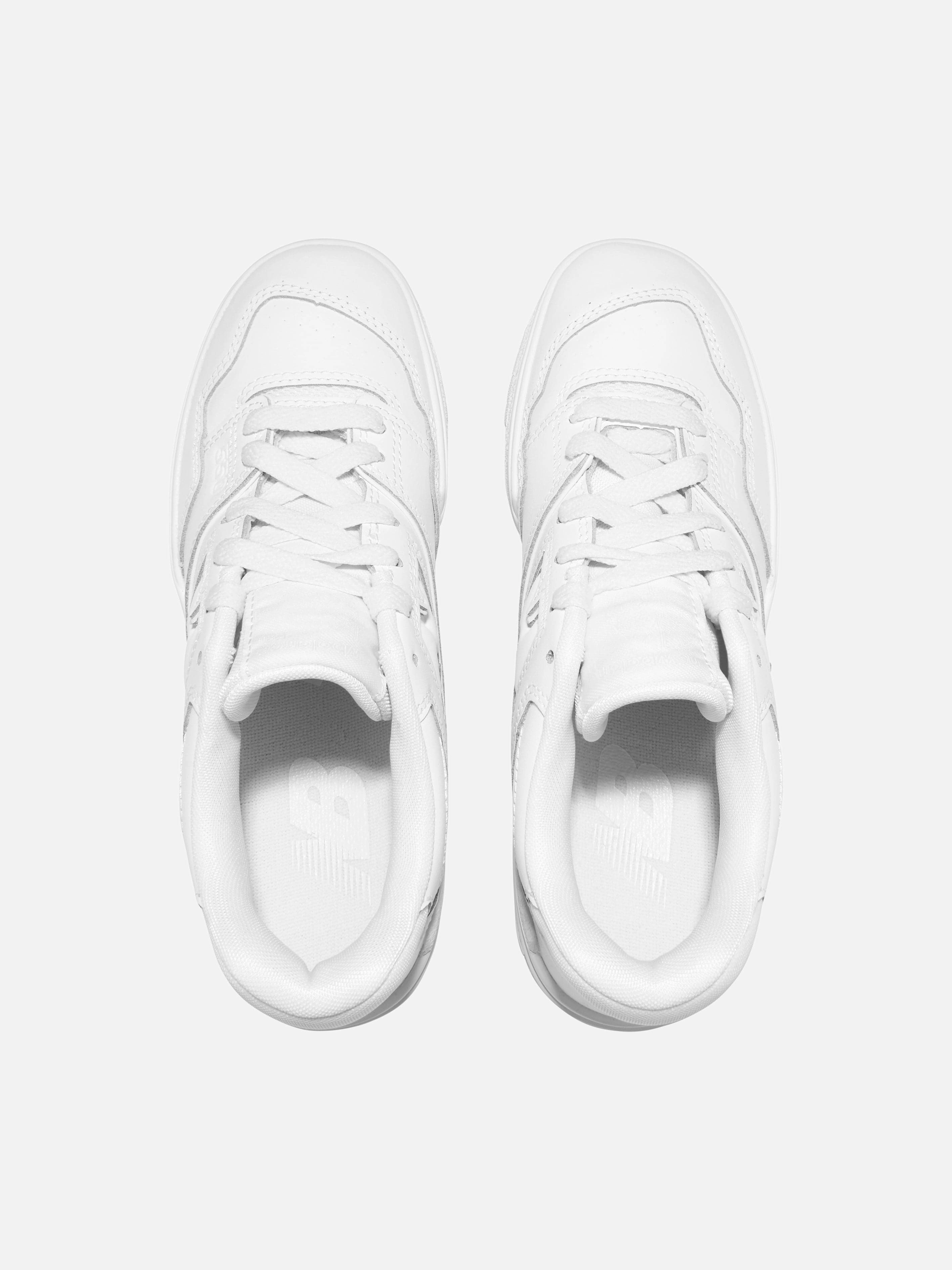 Flawless Finish New Balance Kids 550 Lace Up Logo Trainers in White Cotton