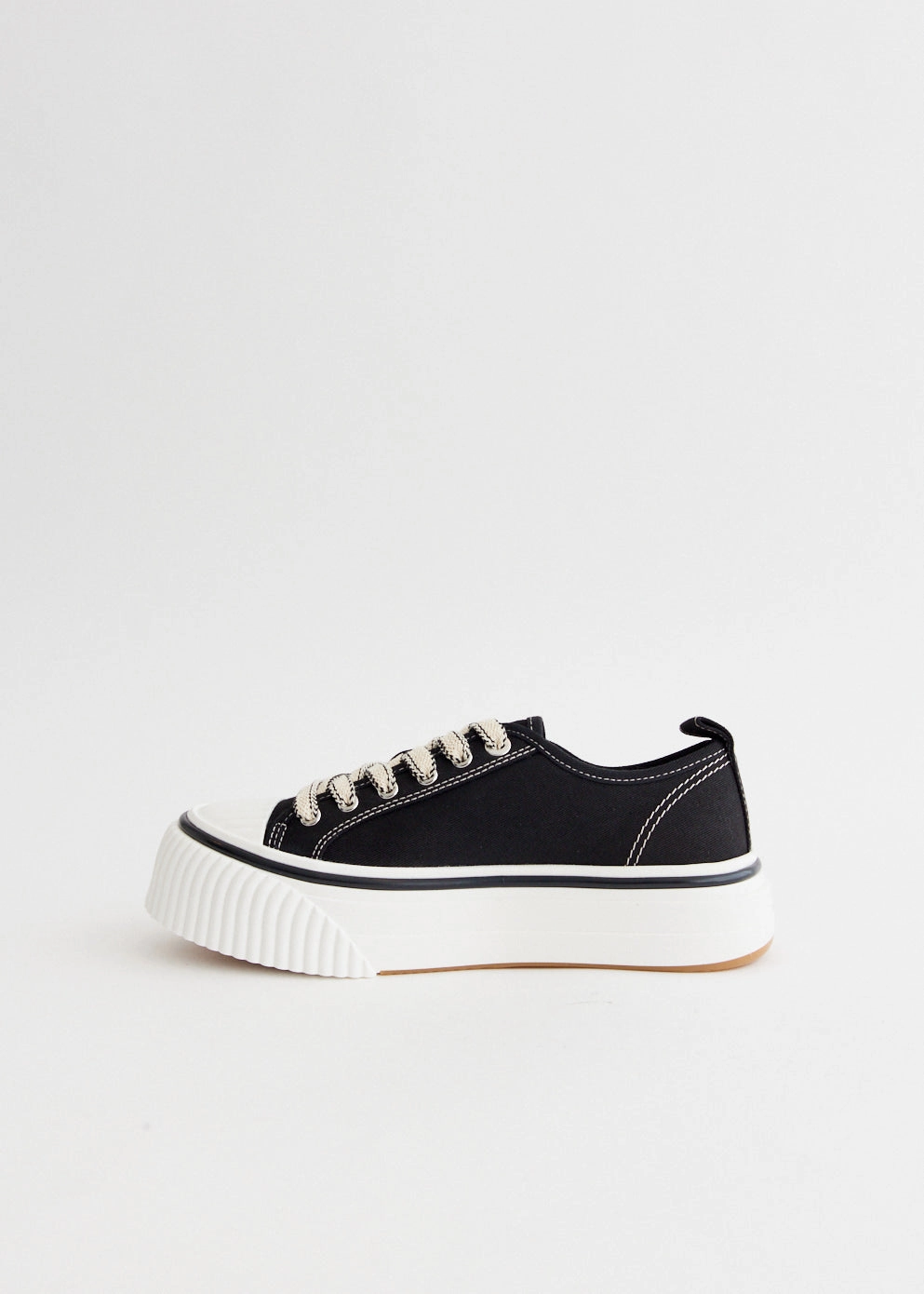 Ultimate Convenience, Explore The Collection Low Top Ami 1980 Sneakers