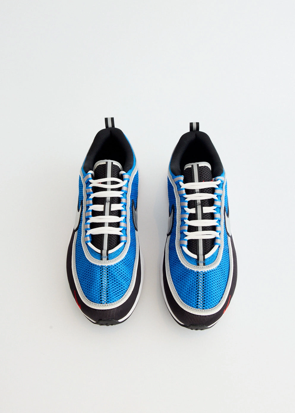 Quick-Dry Fabric, All-Day Comfort, Expandable Weekend Duffel Bag Air Zoom Spiridon 'Signal Blue' Sneakers