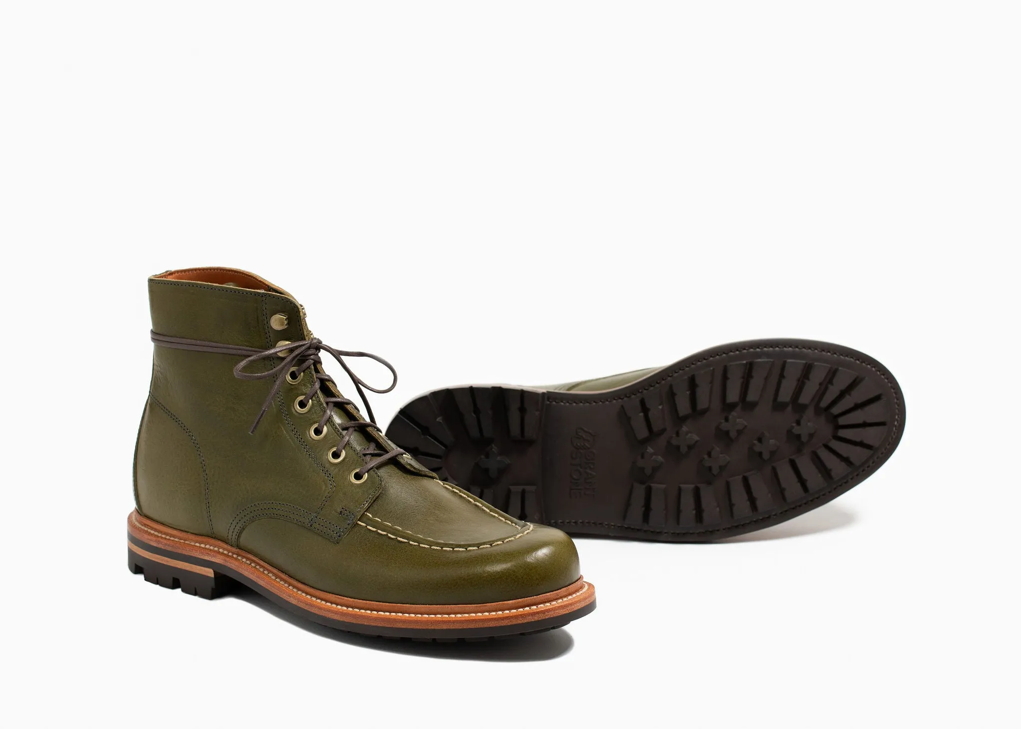 Brass Boot Olive Minerva Box