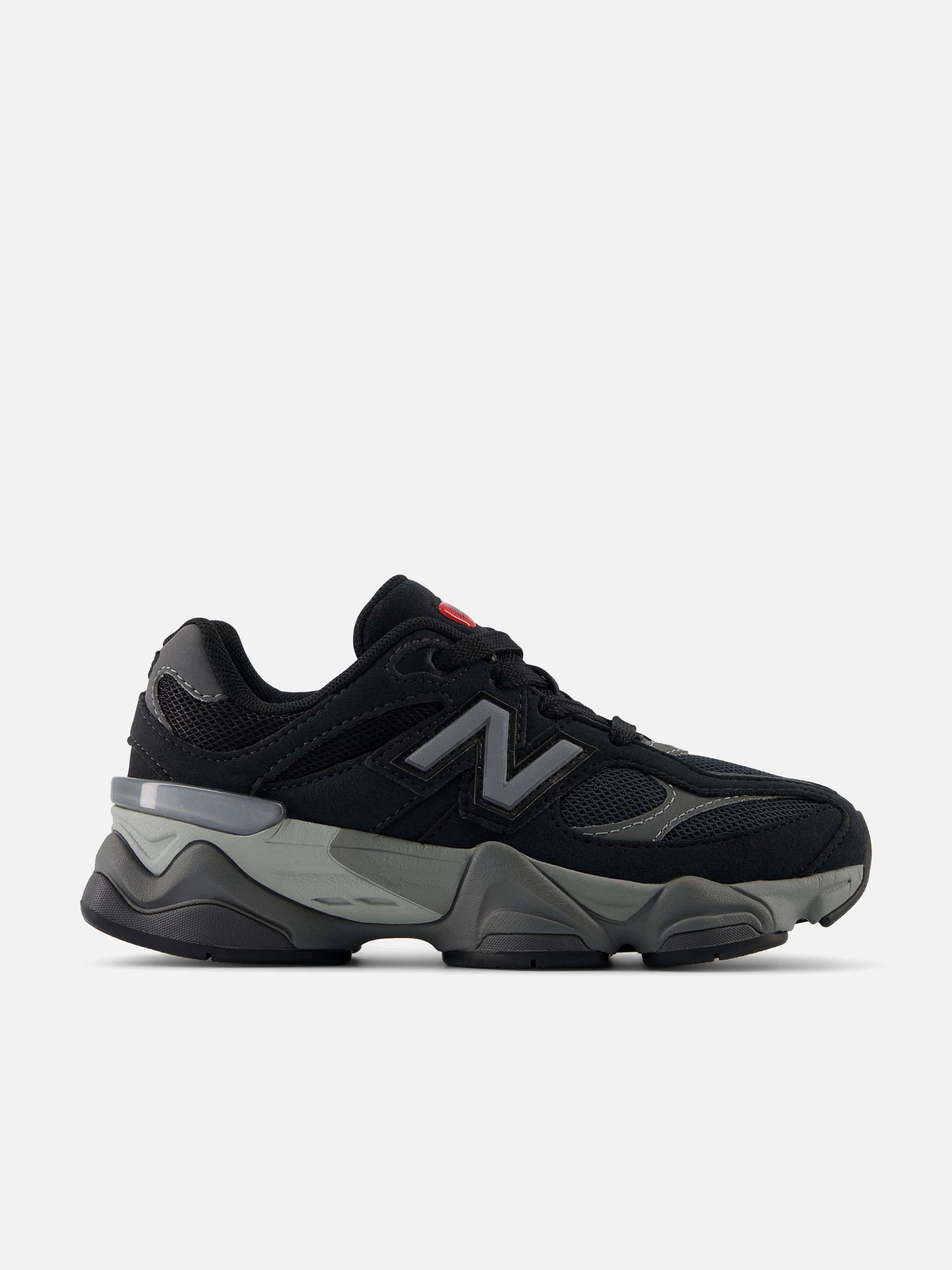 Made For Adventure Budget-Friendly Deal Kids 9060 Trainers in Black Featured Customization Perfect For All Seasons