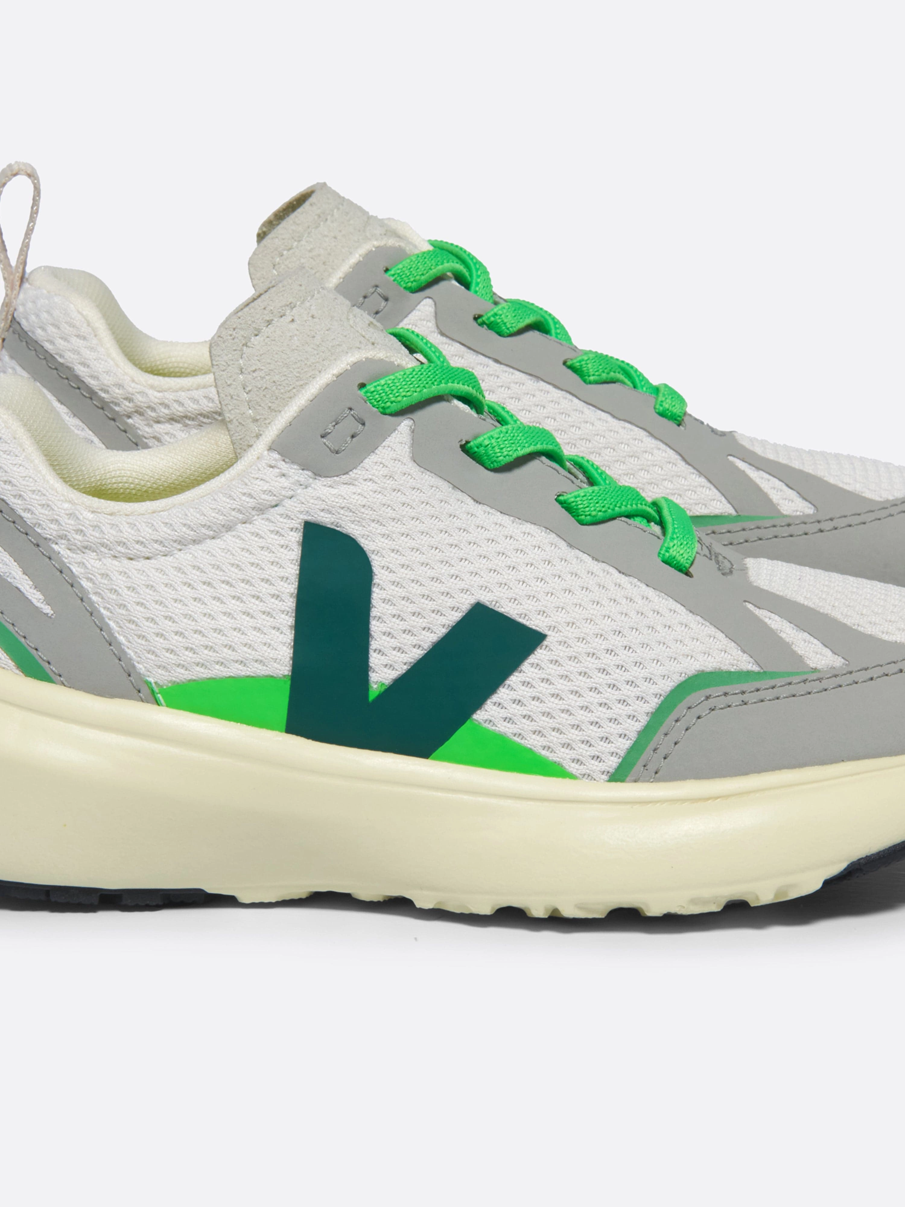 Veja Kids Light Alveomesh Canary Trainers in White Vegan Leather