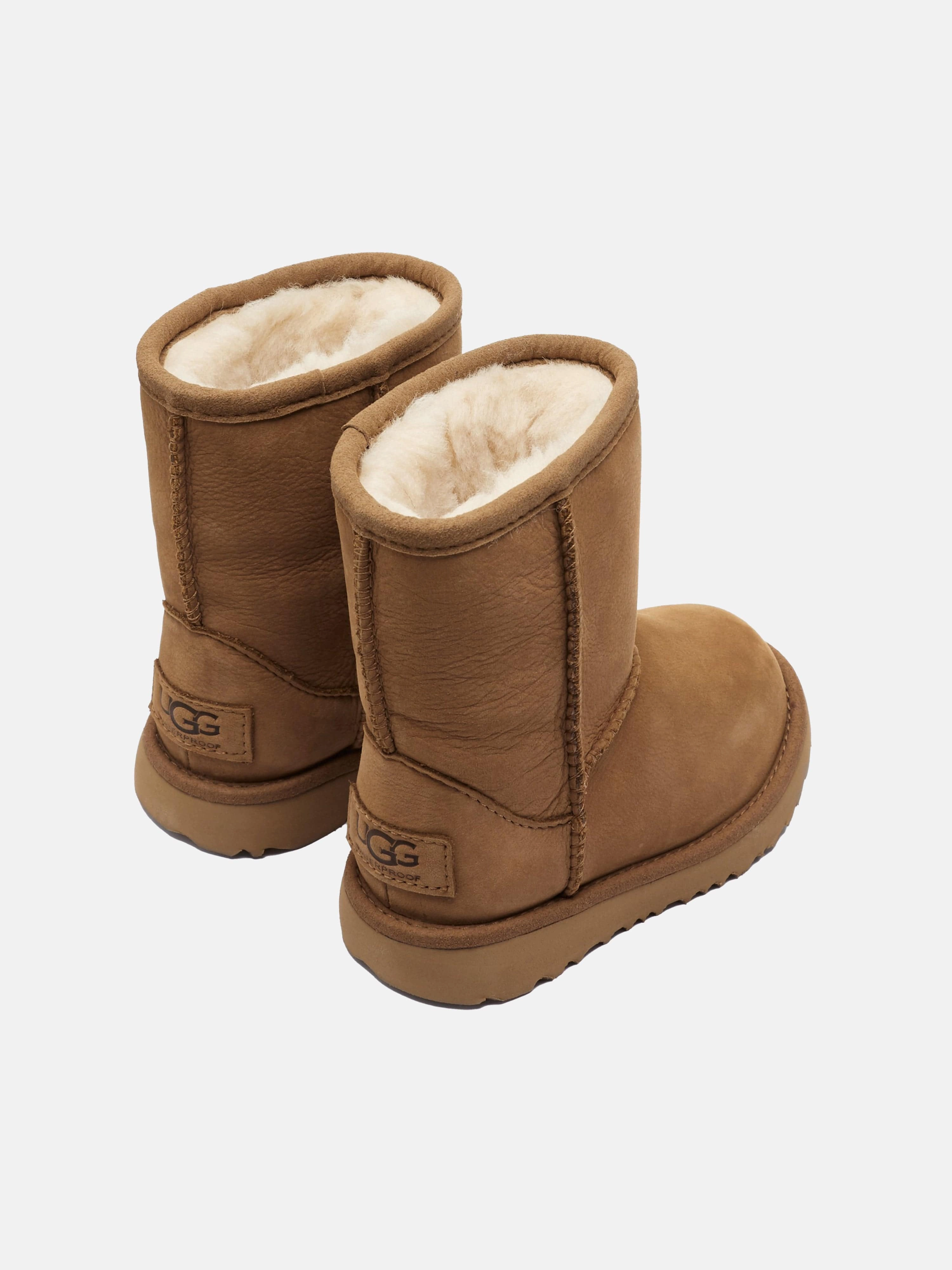 Order Today, Only A Few Left UGG Classic Short Boots