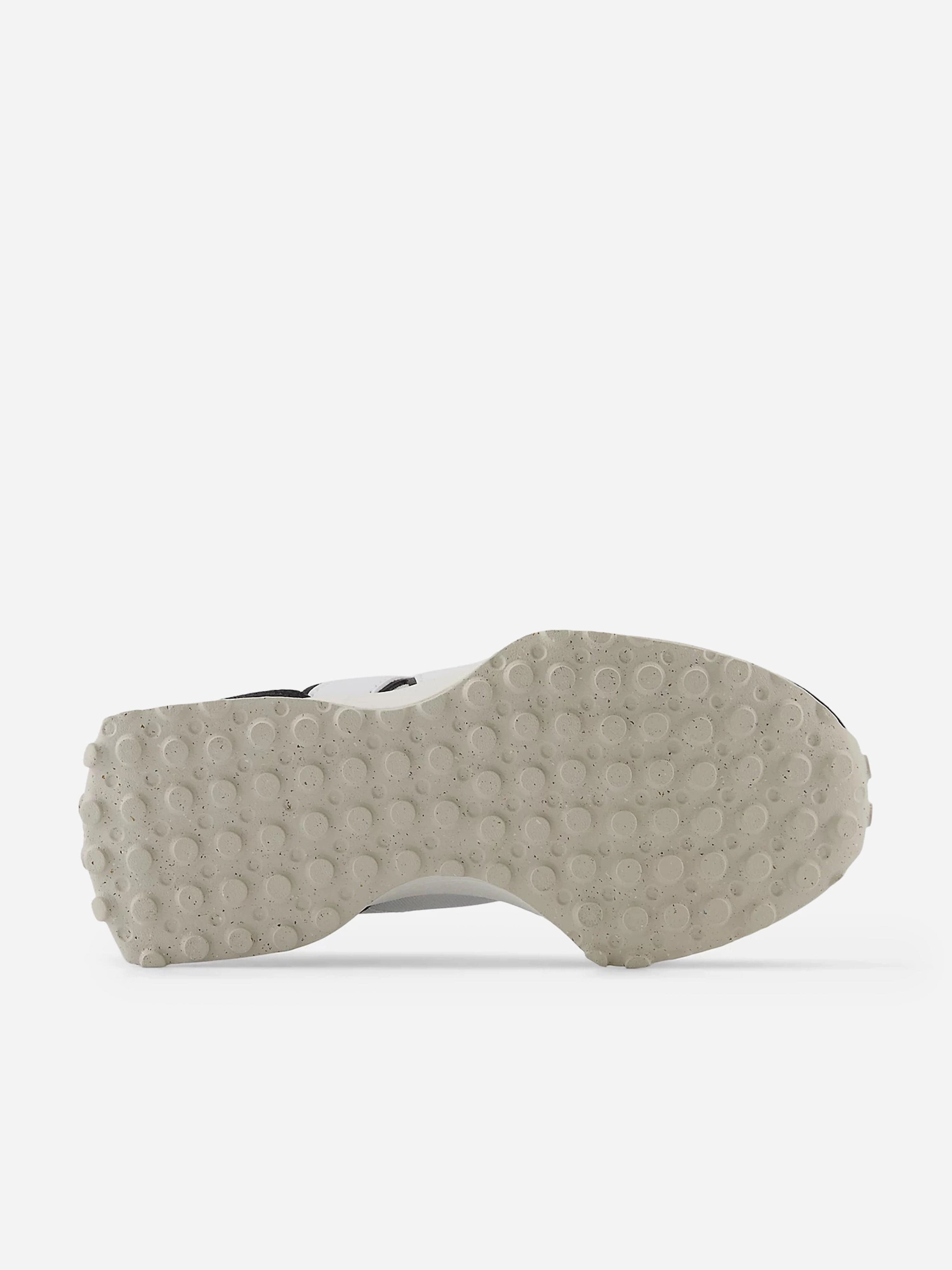 Soft Touch Feel, Made For Comfort Kids 327 Trainers in Black