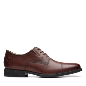 Clarks Whiddon Cap in Brown Leather