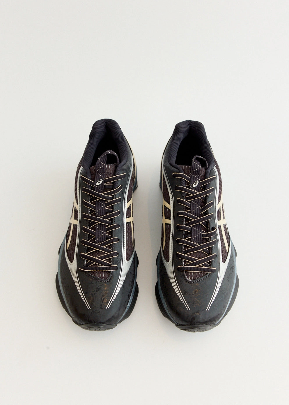 Looks That Wow, Ready To Ship, Vintage Leather Shoulder Bag US6-S Gel-Kinetic Fluent 'Black' Sneakers