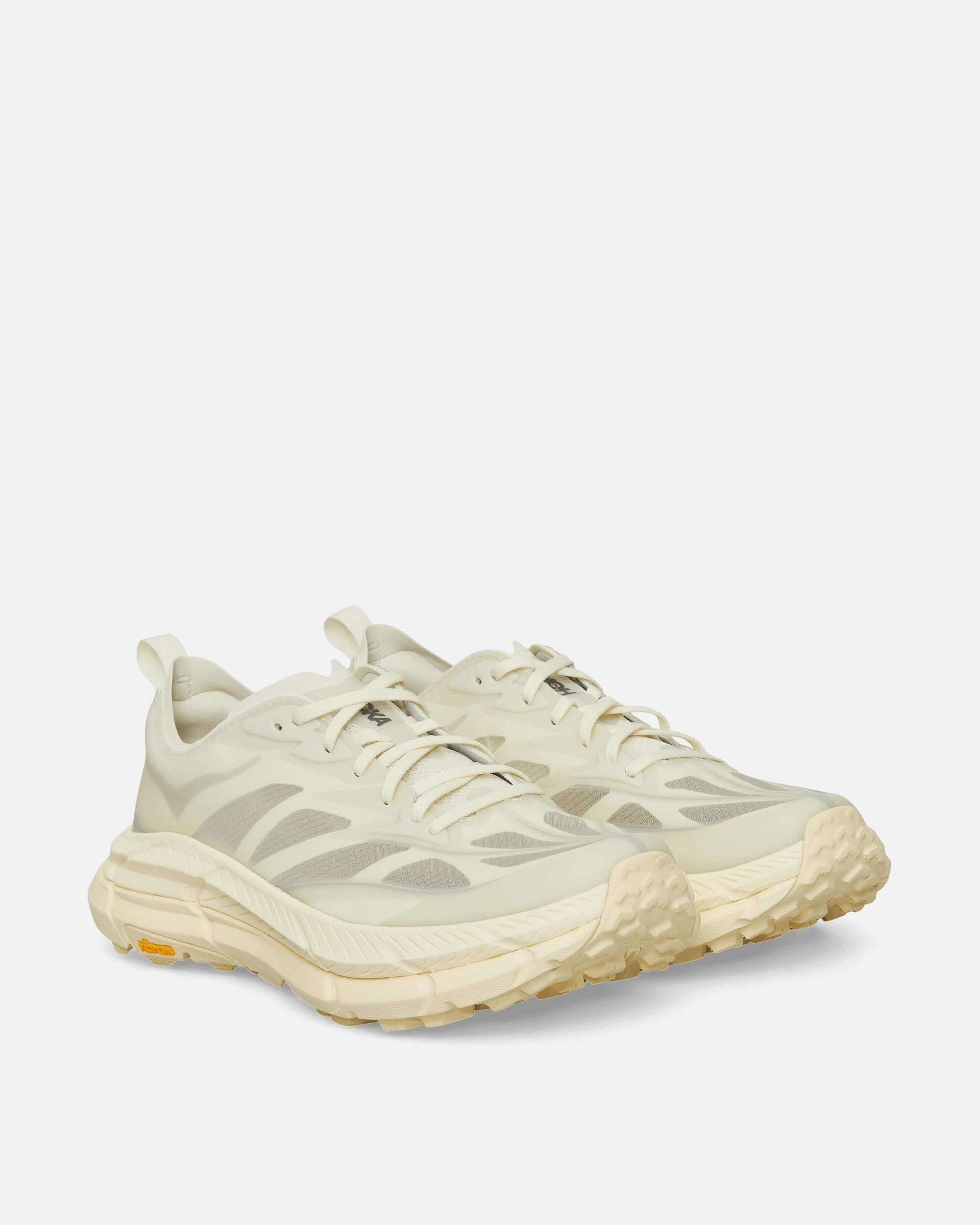 Mafate Speed 4 Lite Sneakers Truffle Salt / Vintage Yellow Sleek & Modern