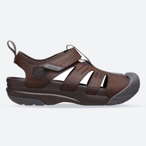 Crafted with Care Unisex Crocs 209857 Yukon Fisherman Sandals Original Feature Effortless Elegance