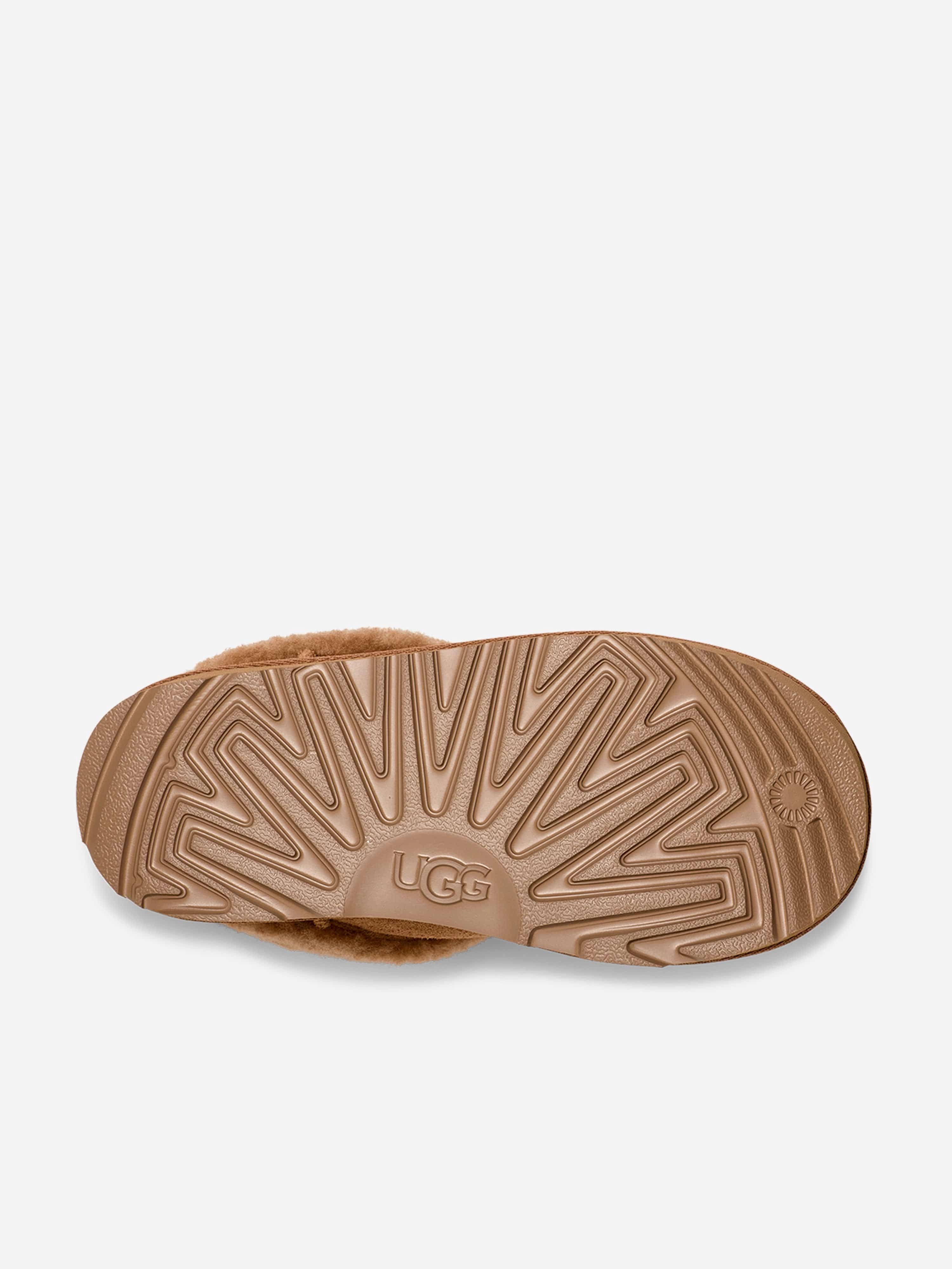 A Better Way To Shop UGG Girls Classic Ultra Mini Maxi Curly Boots in Brown Your Go-To Gear