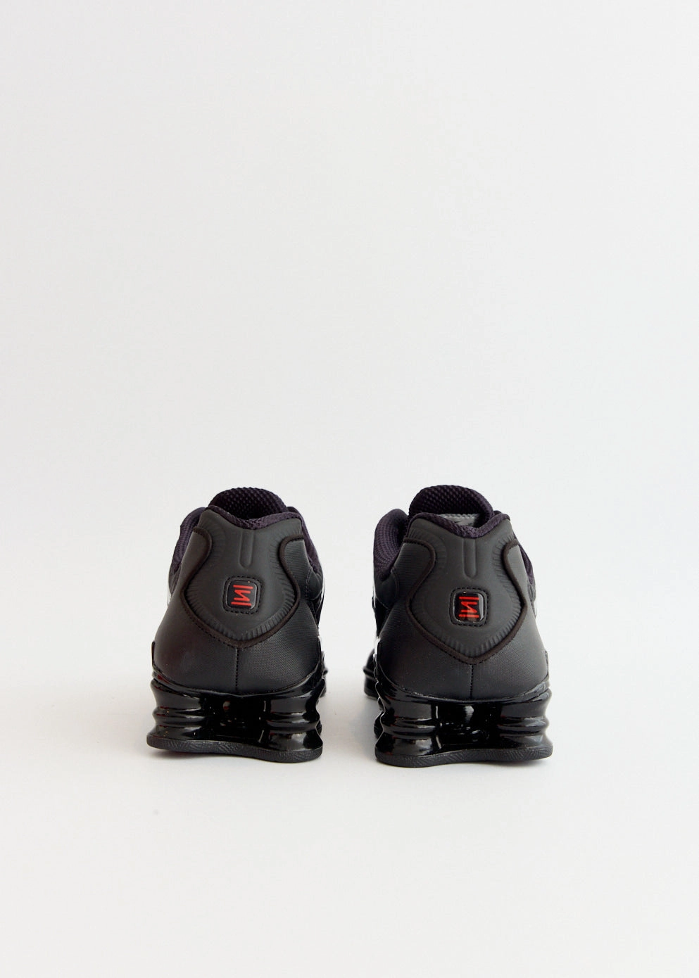 Secure Pocket Shox TL 'Black' Sneakers Be First In Line