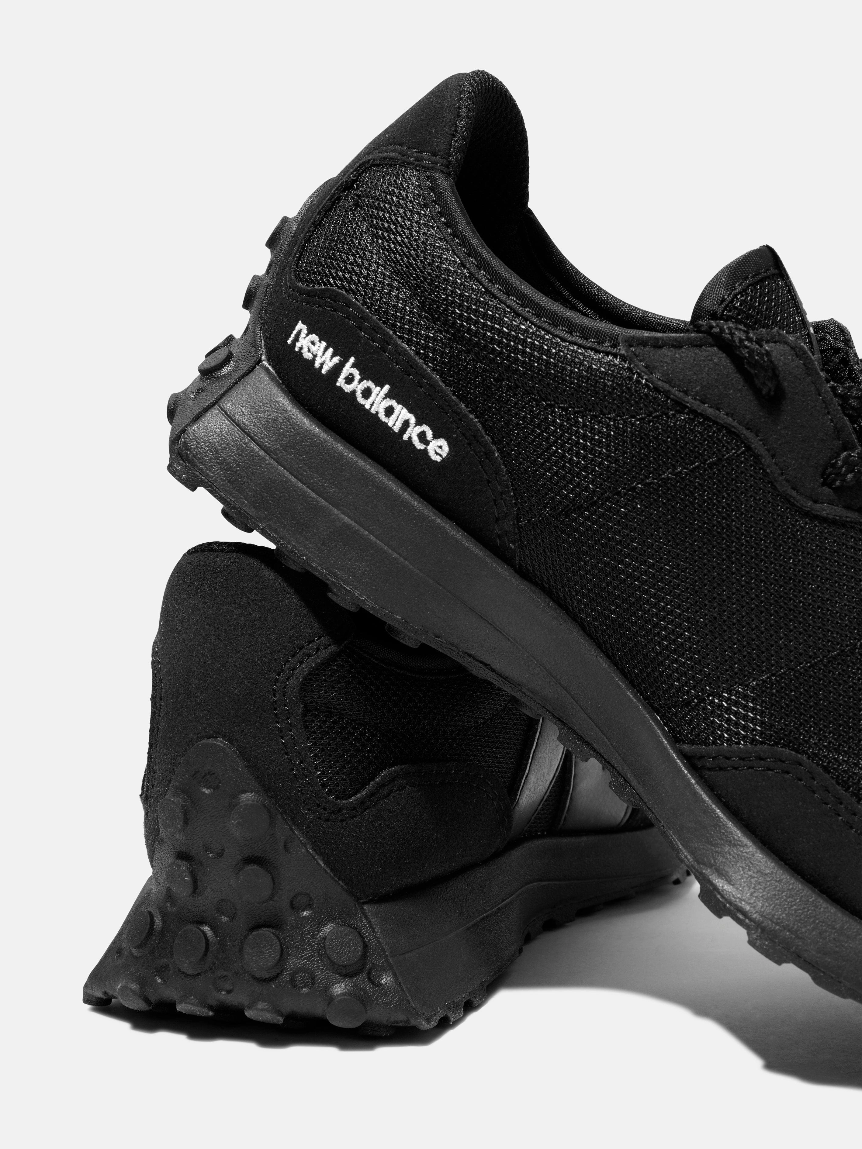 Handcrafted, Straw, Fits Any Lifestyle New Balance Kids 327 Lace Up Logo Trainers in Black