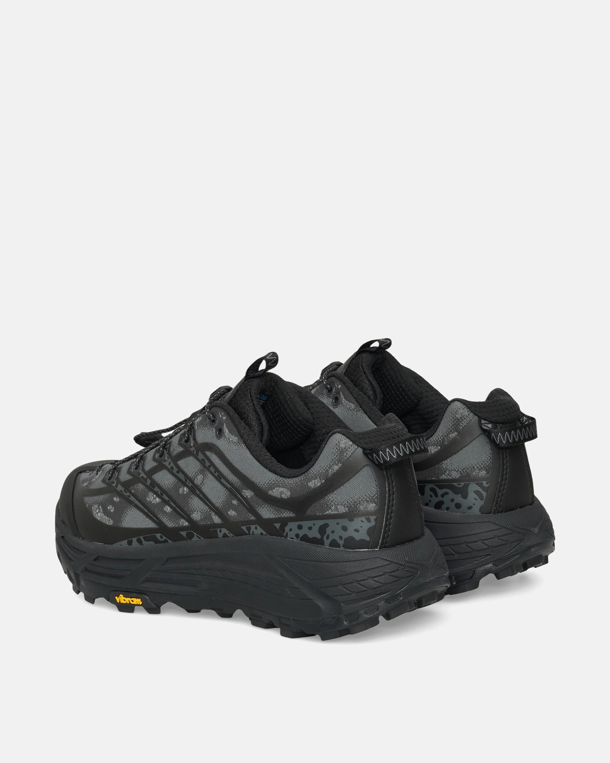 Polished Details, Rfid Blocking Stealth/Tech Mafate Three2 Sneakers Black / Carbon