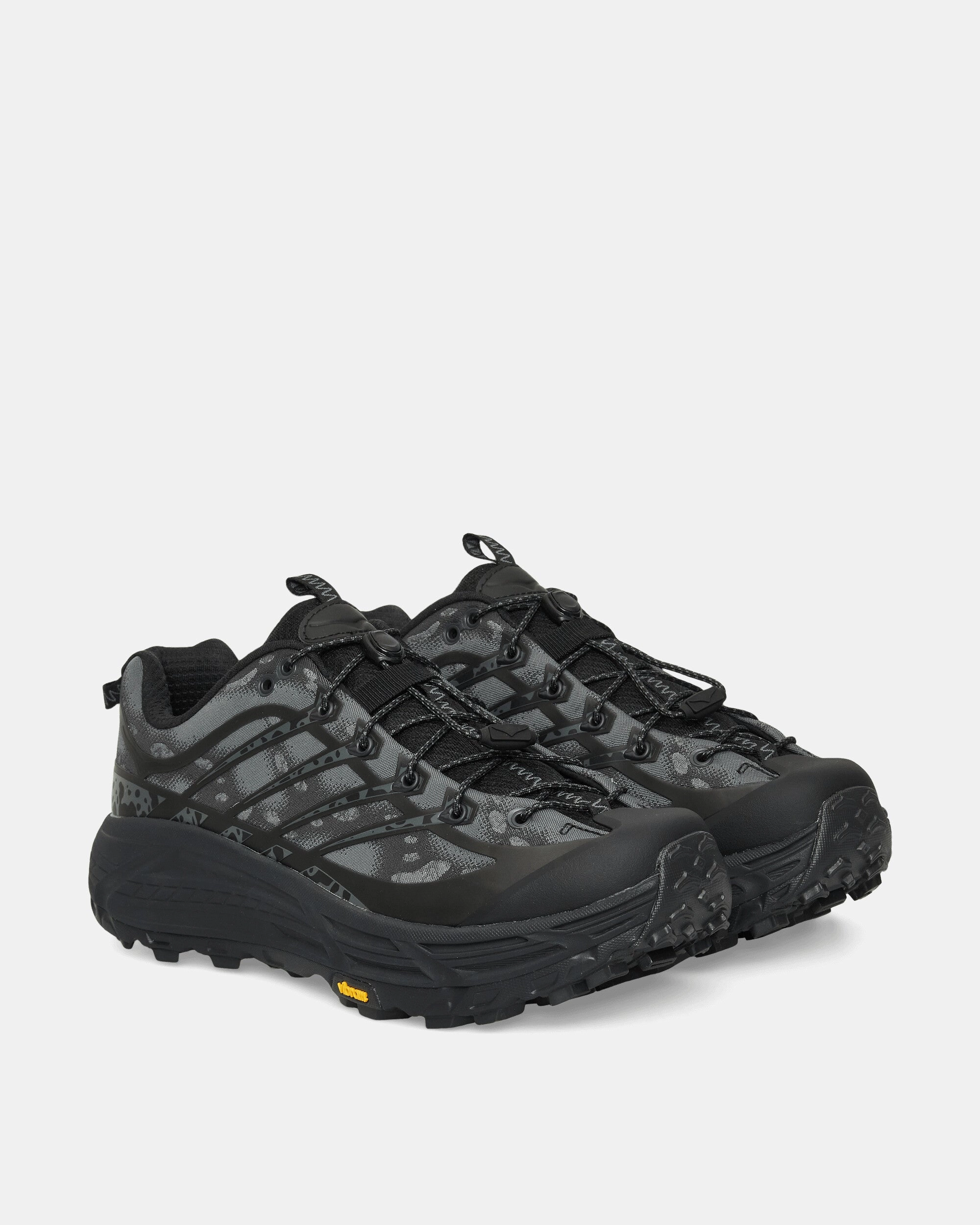 Coated Canvas Stealth/Tech Mafate Three2 Sneakers Black / Carbon Strap Pad