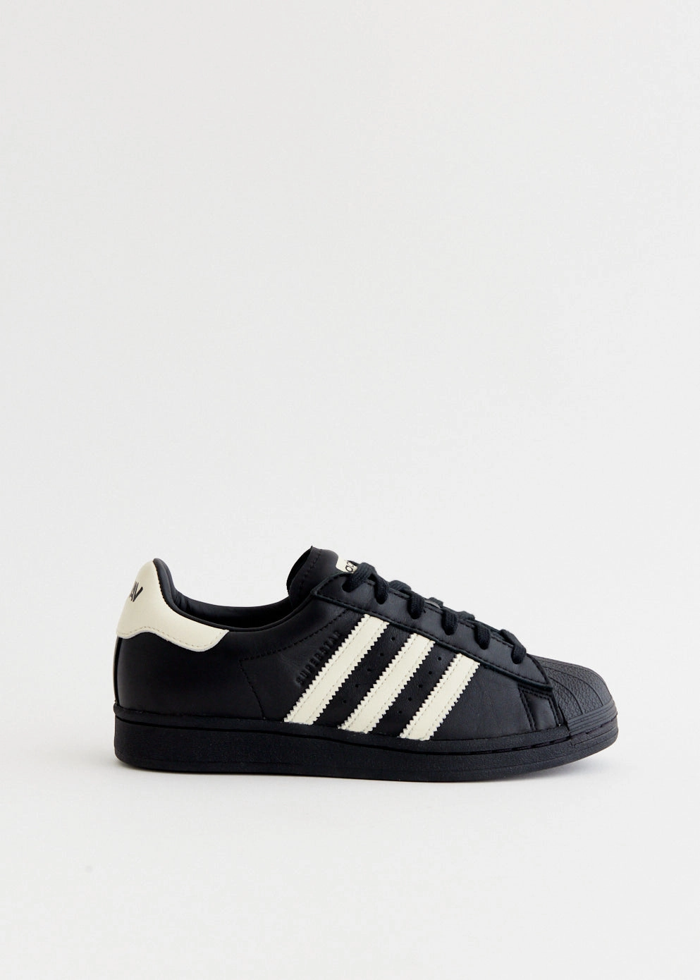 Premium Travel Backpack x Avavav Superfinger Superstar Sneakers