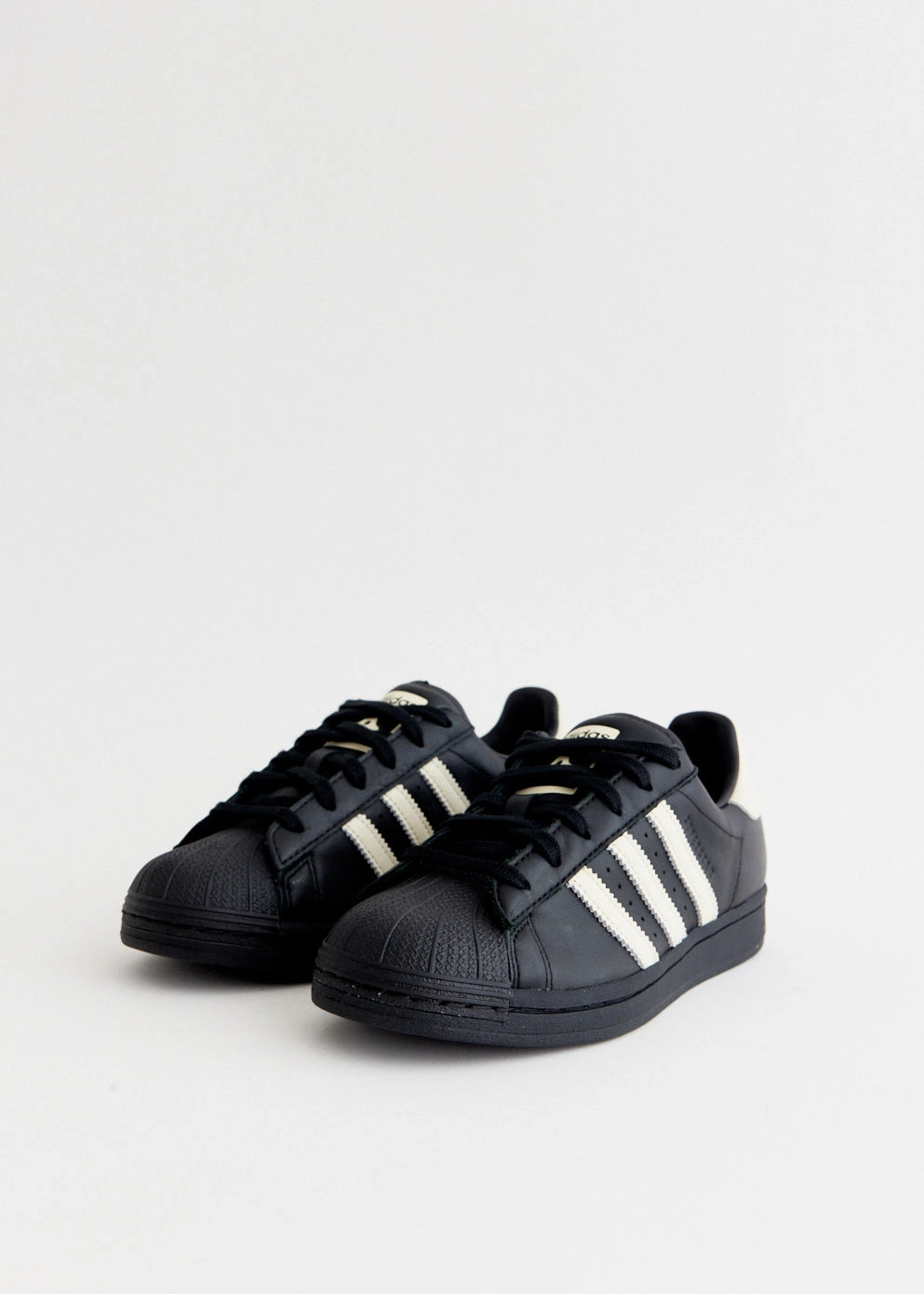 Eco-Friendly x Avavav Superfinger Superstar Sneakers