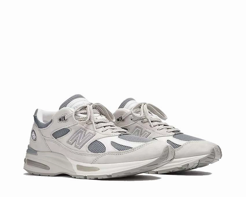 Sleek & Modern New Balance 991v2 Made in UK "Cool Grey"