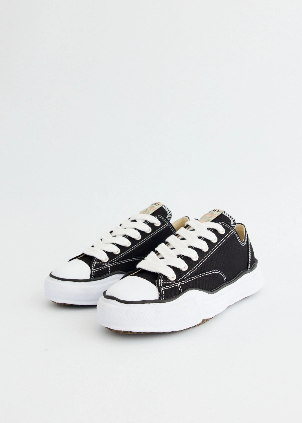 Peterson 23 Low Top Sneakers Custom Fit Available, Sporty, Adjustable Strap