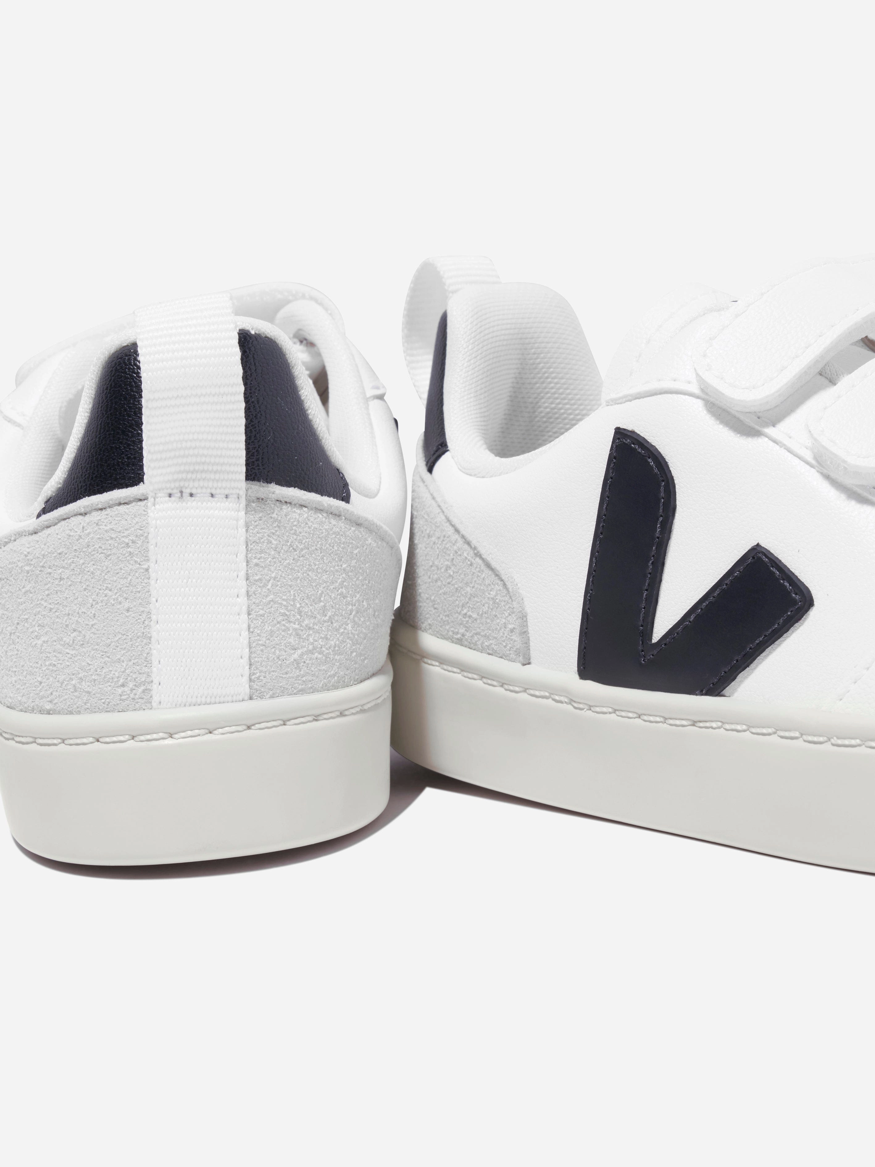 Veja Kids Canvas V-10 Trainers in White Perfect At Home