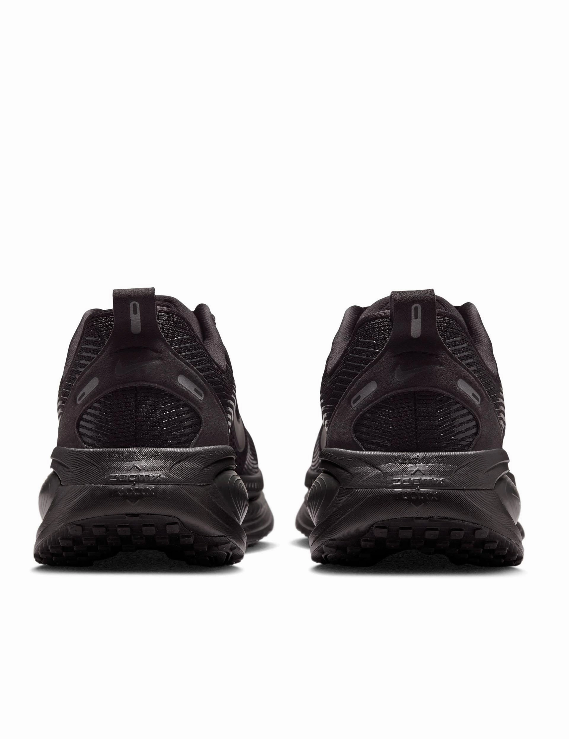 Anti-Slip Grip Vomero 18 Running Shoes - Black/Dark Smoke Grey/Light Smoke Grey