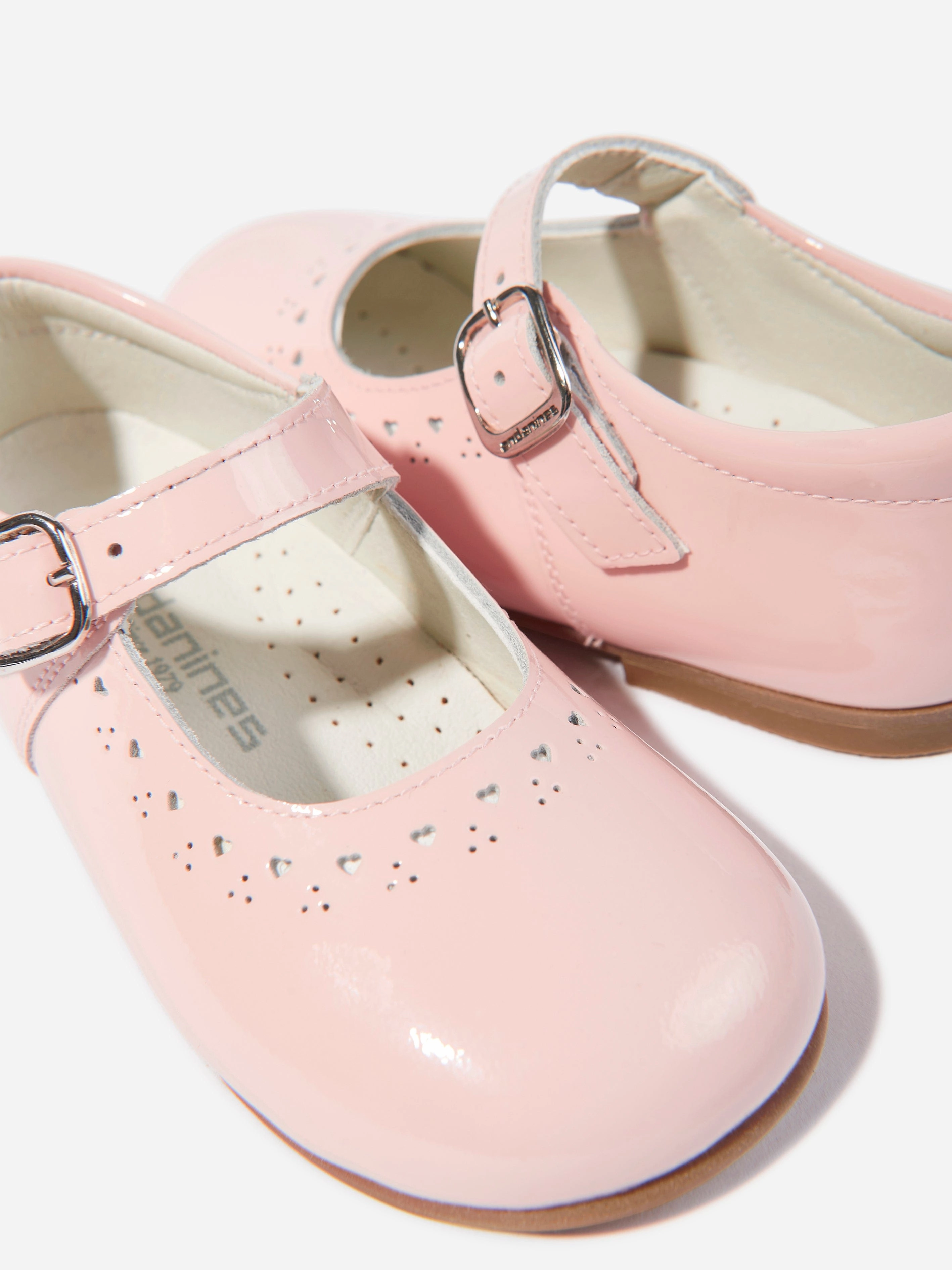 Minimalist Design Andanines Girls Mary Jane Shoes in Pink Stay Comfortable All Day