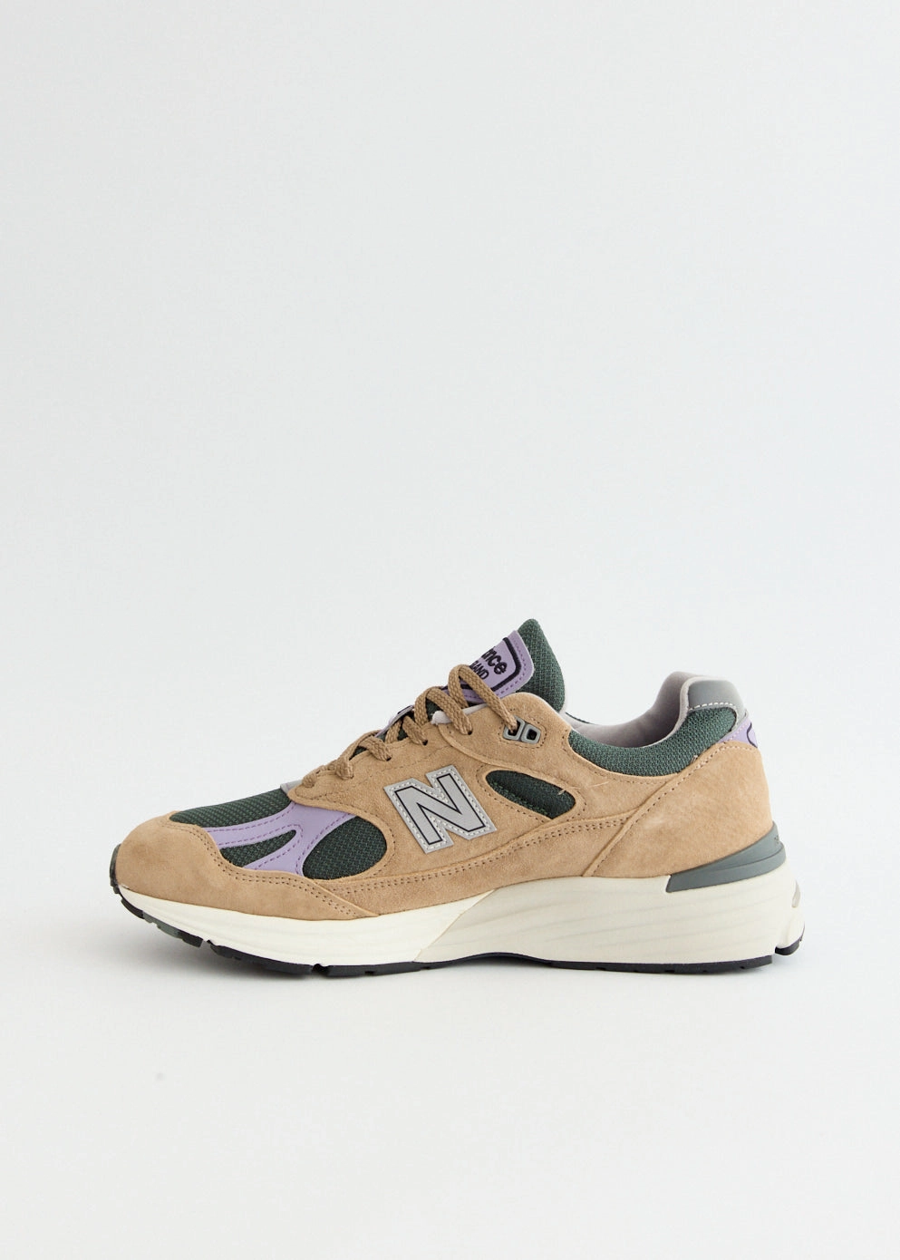 Sleek & Modern MADE in UK 991v2 'Cement' Sneakers