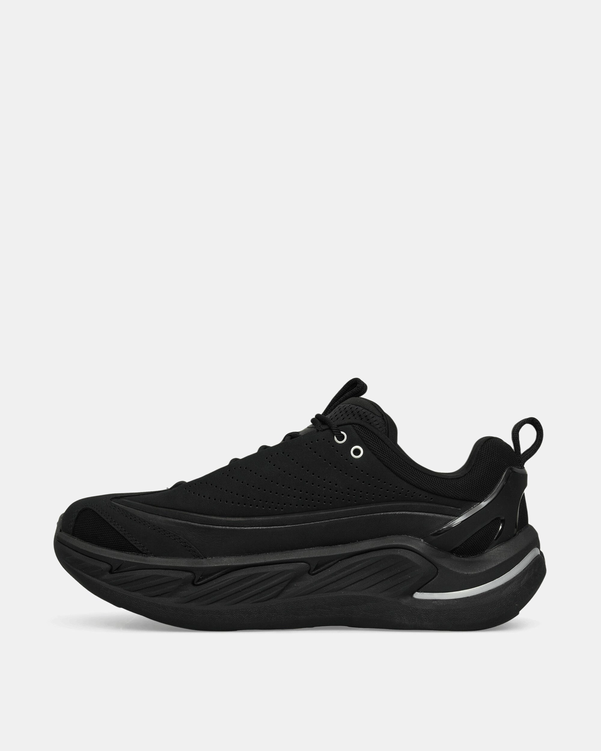 New Season Drop, Elegant Simplicity Elevon X Sneakers Black / Carbon Black