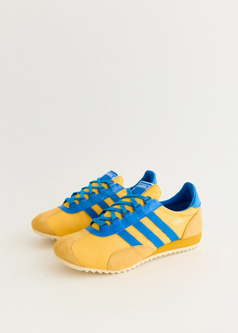 Luxury Tote Bag With Gold Hardware, Grab It Fast SL 72 PT 'Bold Gold' Sneakers