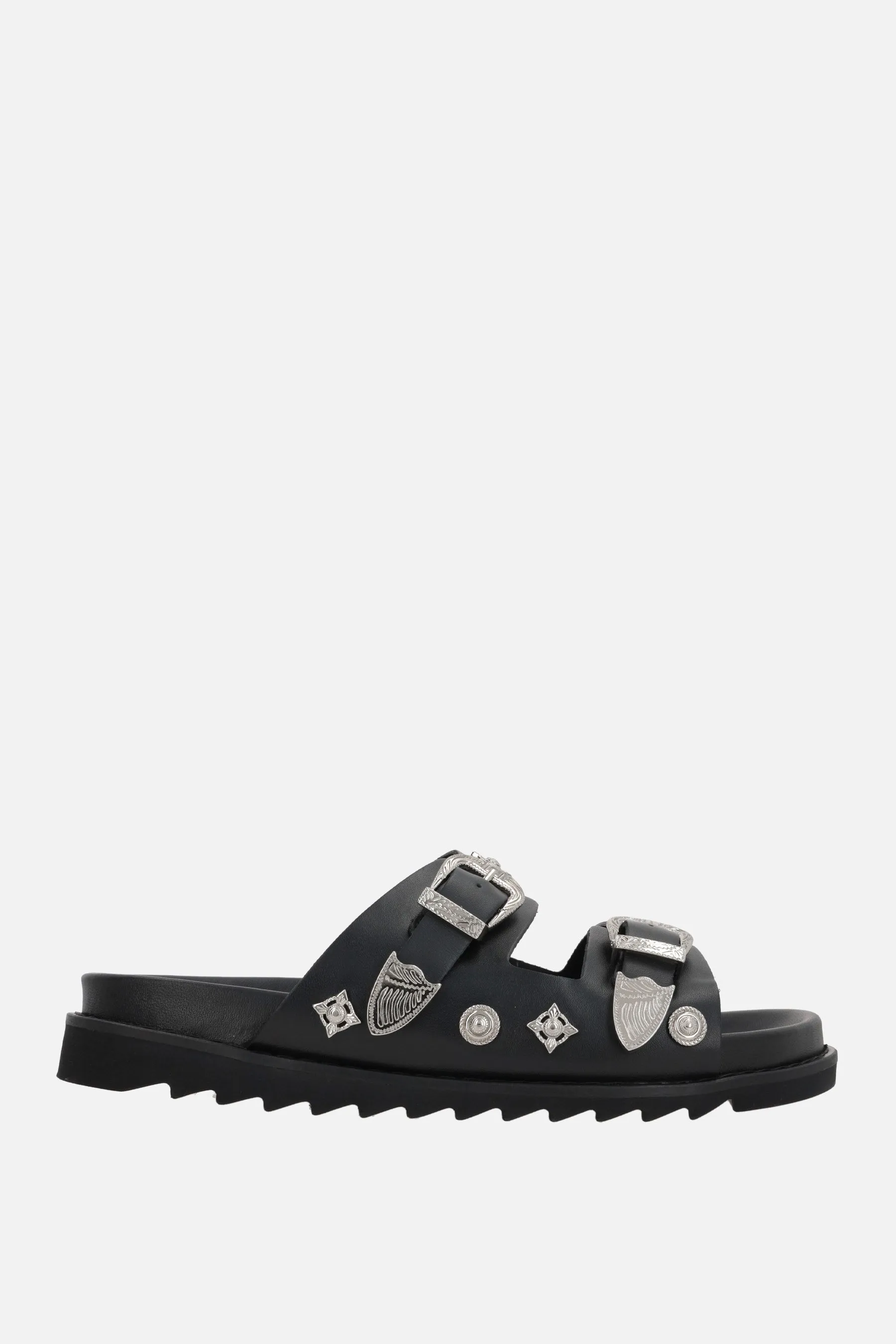 flat sandal in smooth leather with studs