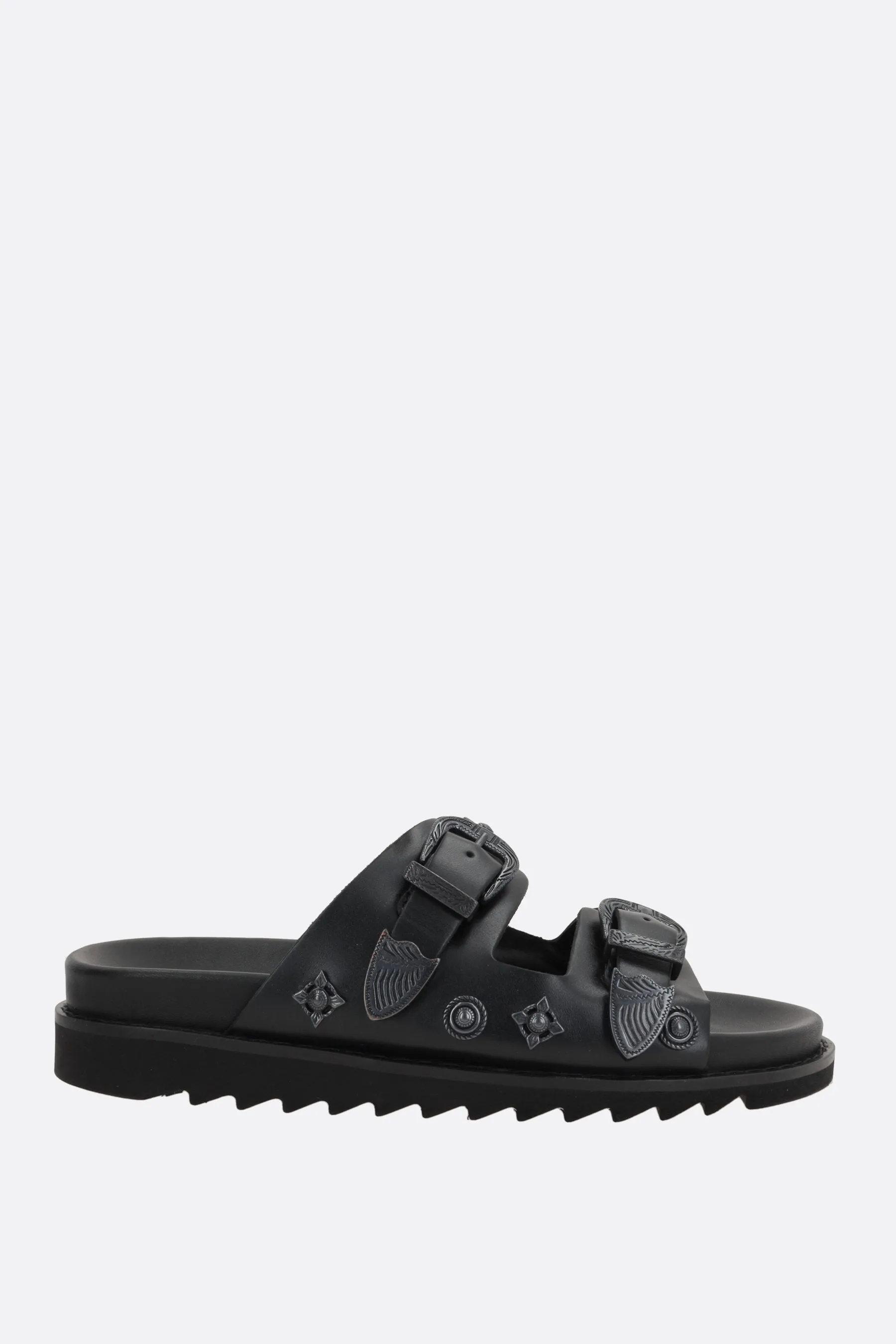 flat sandal in smooth leather with studs