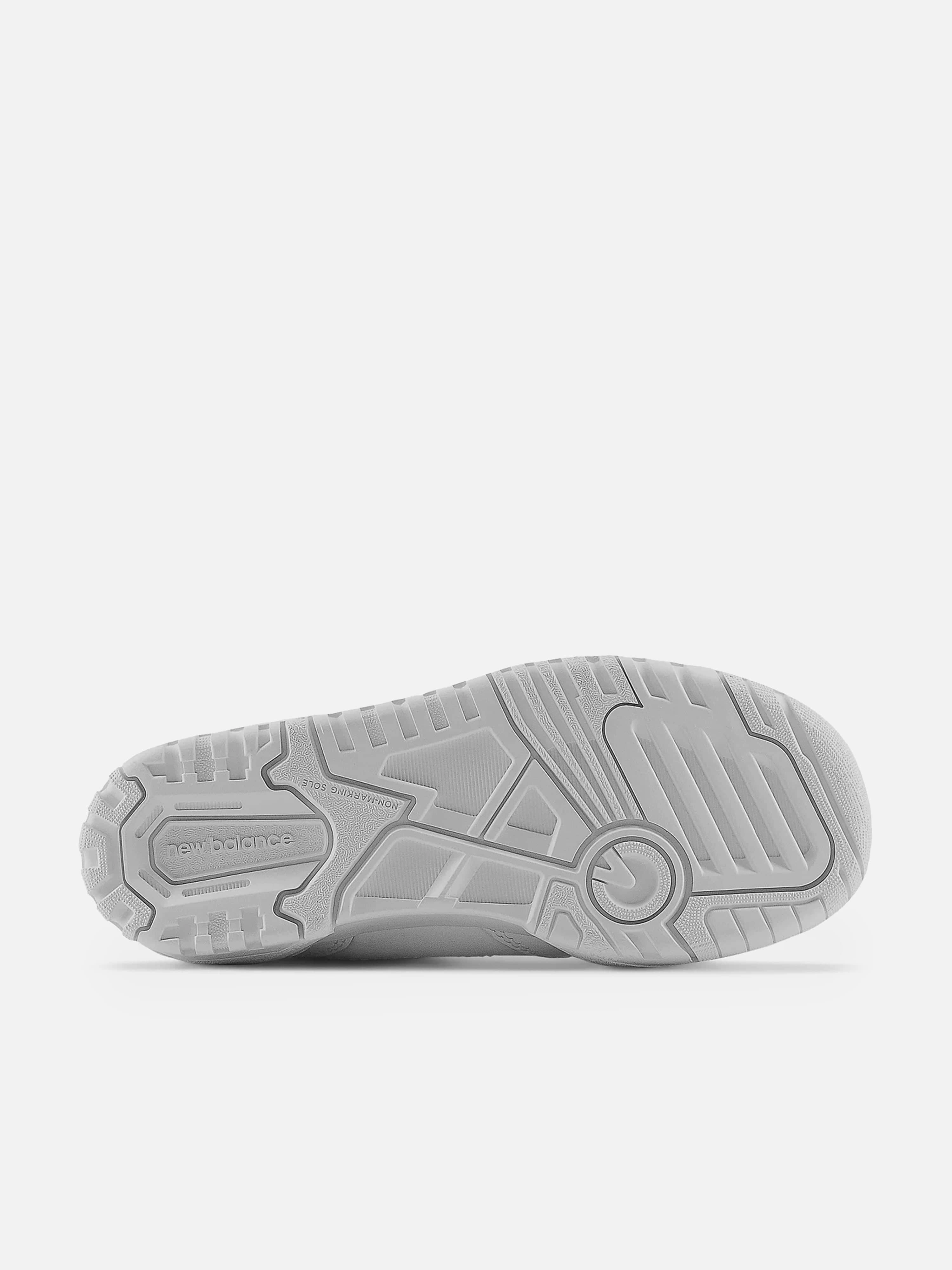 Kids 550 Trainers in White Get It Today