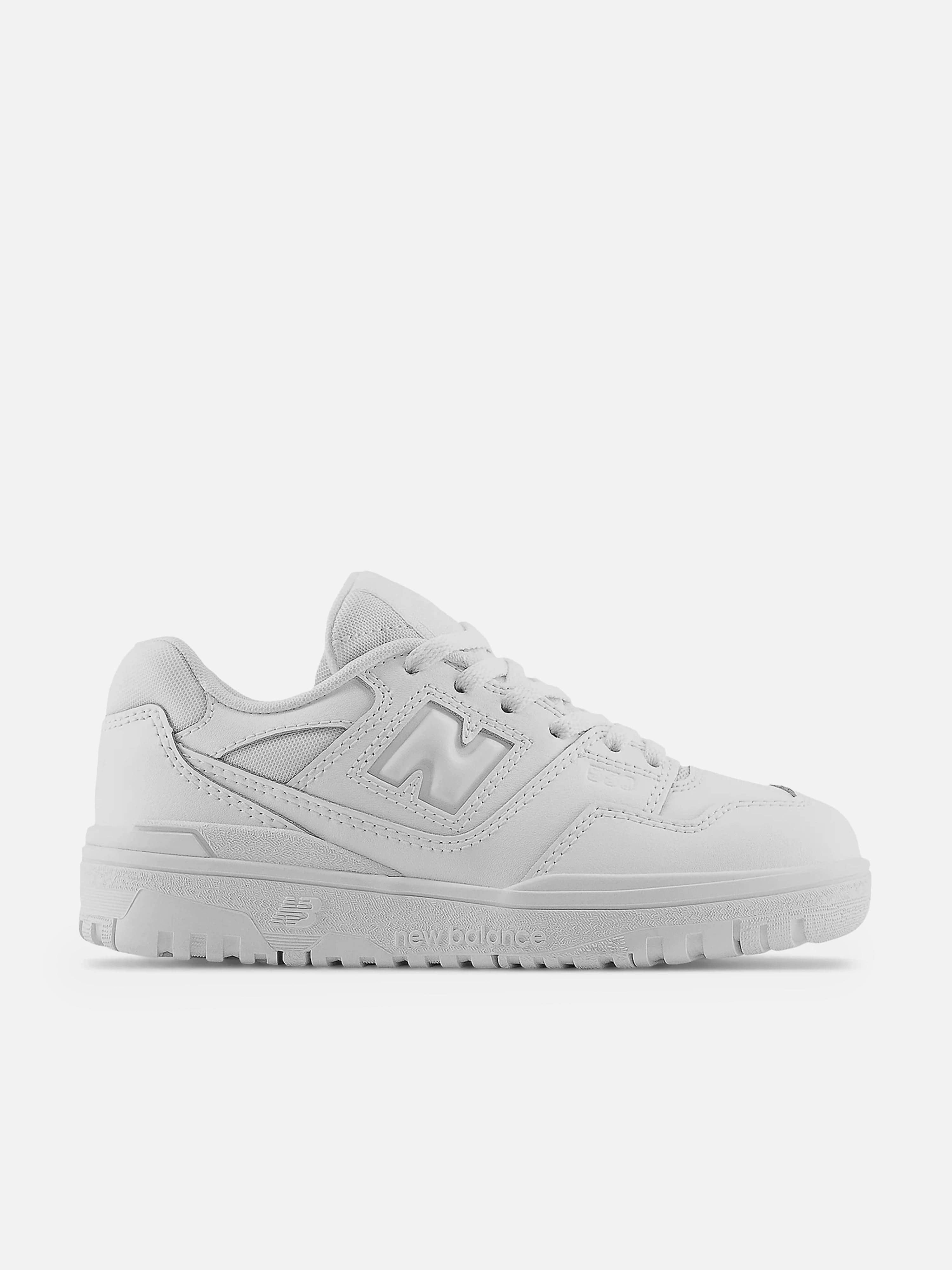 Perfect Fit Simple Handling Kids 550 Trainers in White Super value benefit