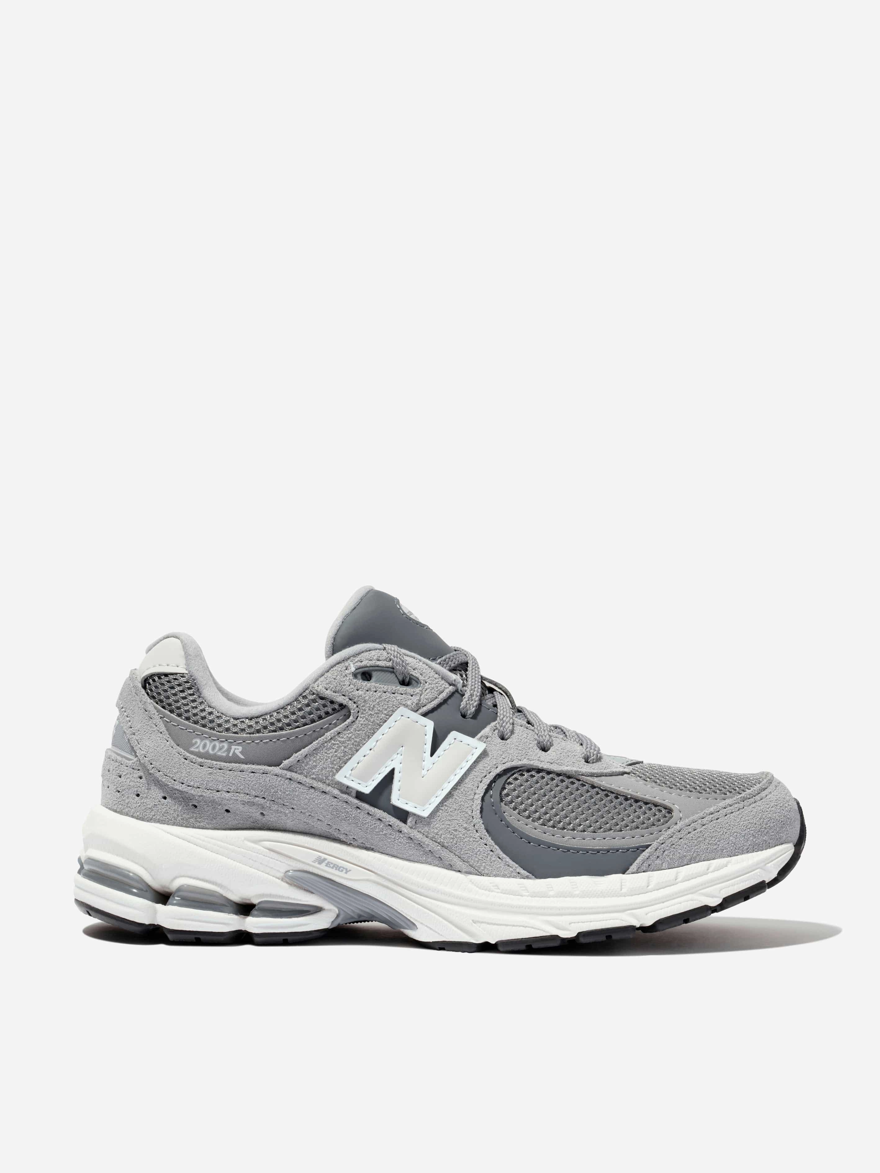 Refurbished deal New Balance Kids 2002 Lace Up Logo Trainers in Grey After-Sale Protection This WonT Last Long, Trendy