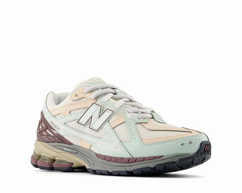 New Balance 1906 Utility Front Flap, Sleek & Affordable