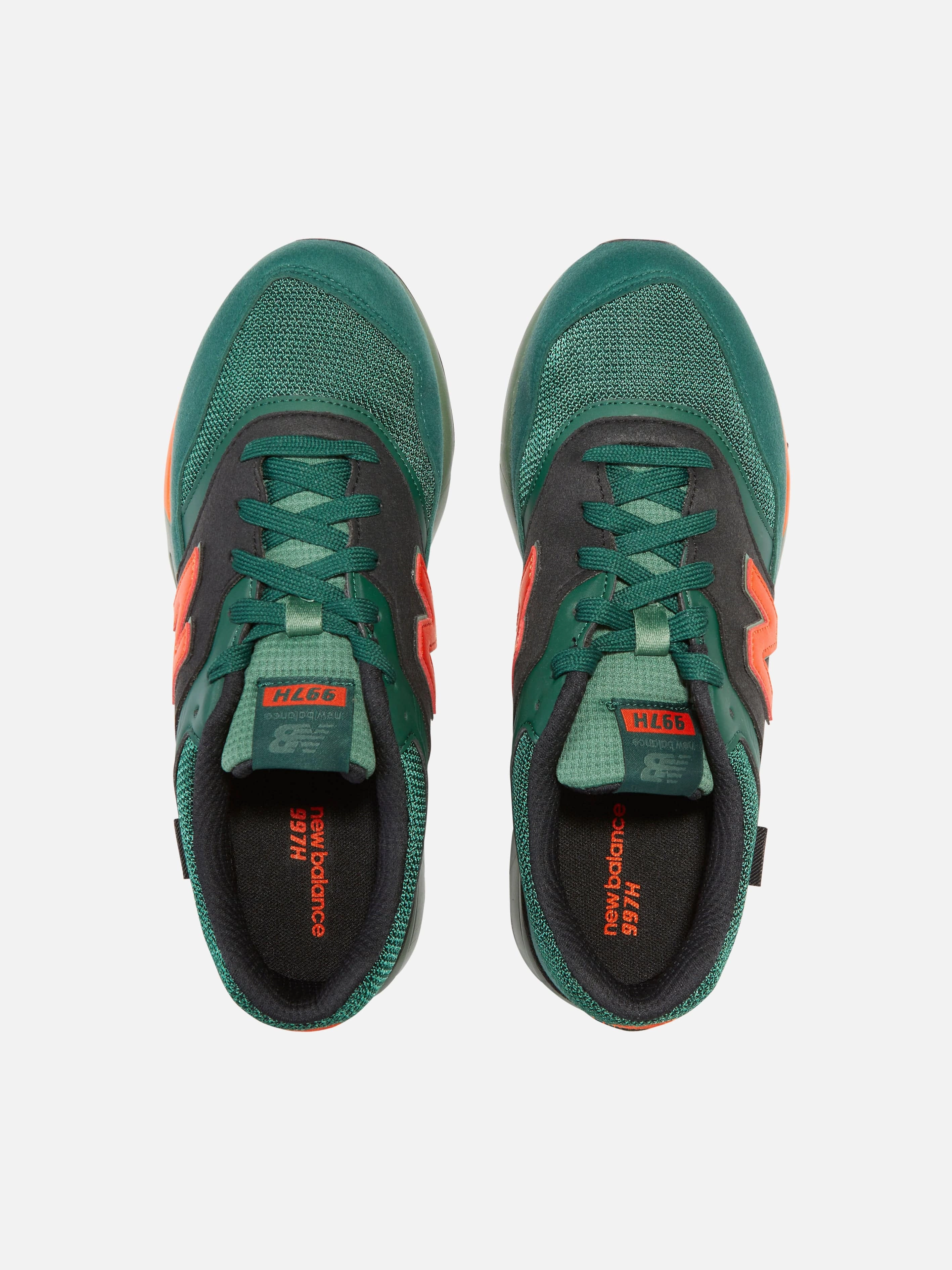 Roll Handle Strap, Worry-Free Wear New Balance Kids 997 Winterized Grade Trainers