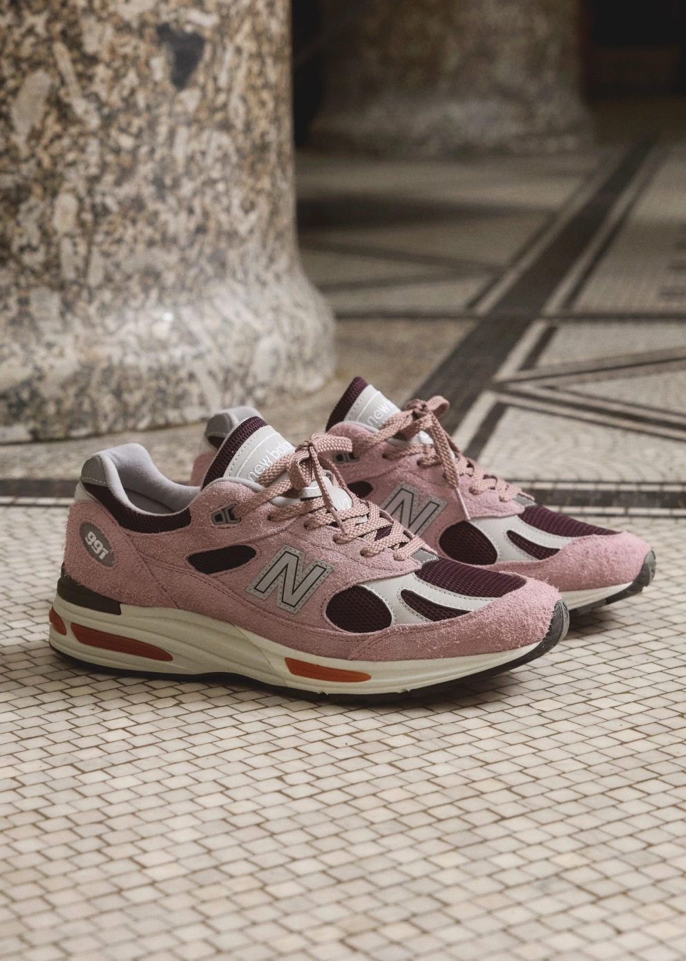 Compact MADE in UK 991v2 'Deauville Mauve' Sneakers Boho