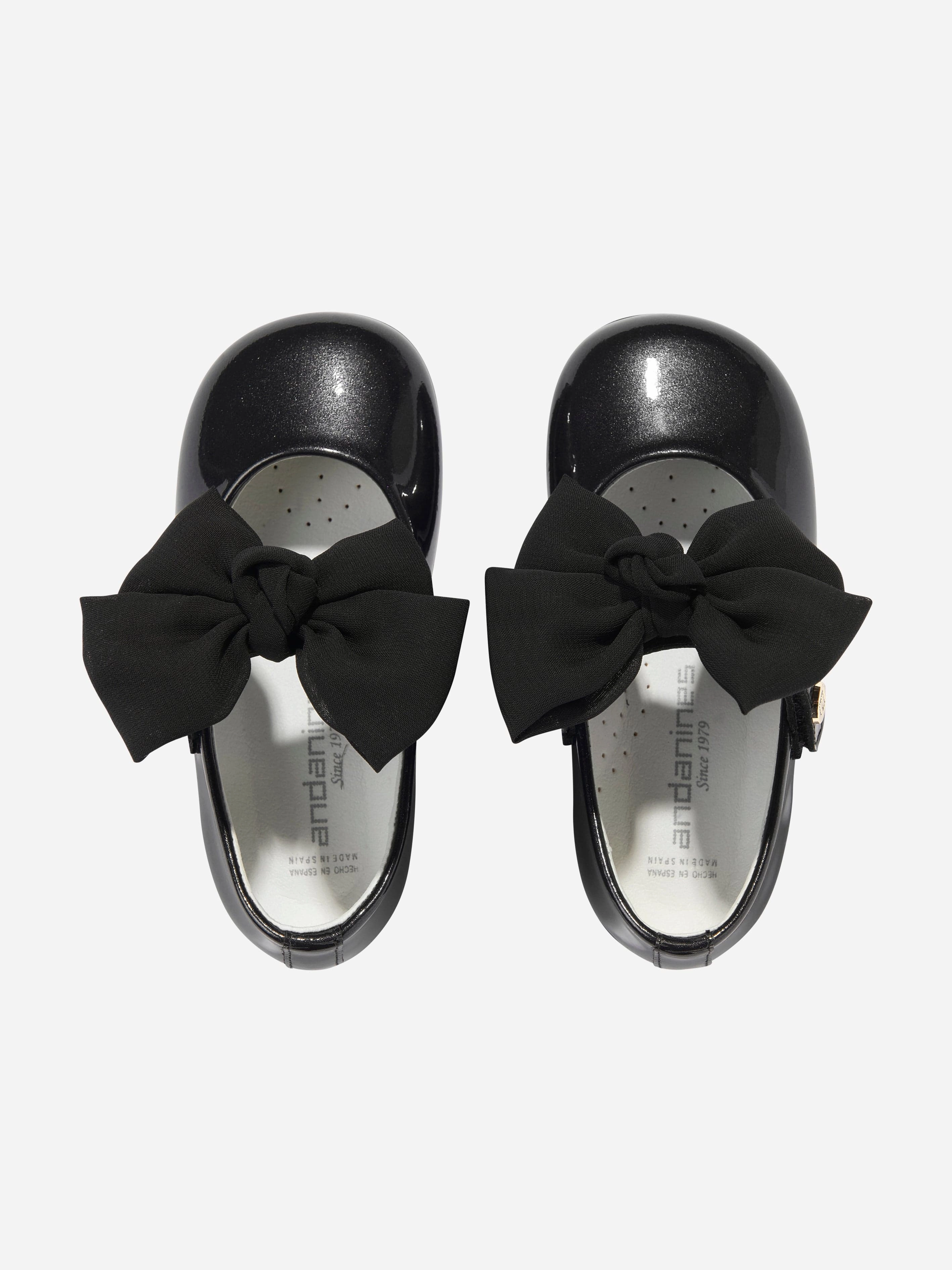 Shop The Look Andanines Girls Leather Mary Jane Bow Shoes in Black