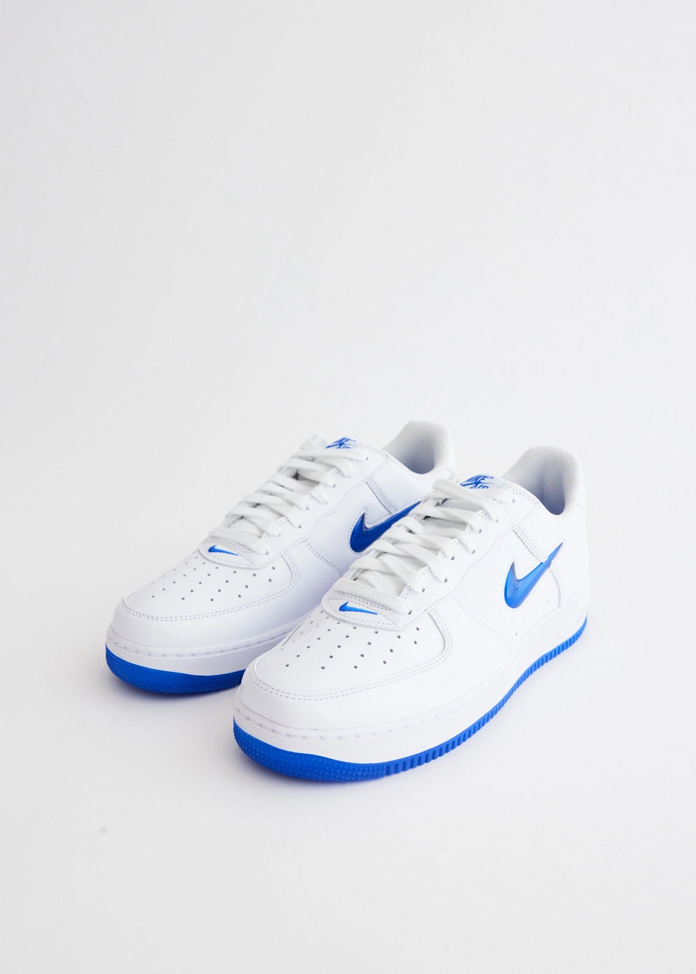 Air Force 1 Low Retro 'Royal Blue Jewel' Sneakers Elegant, Felt, Brown Leather Duffel