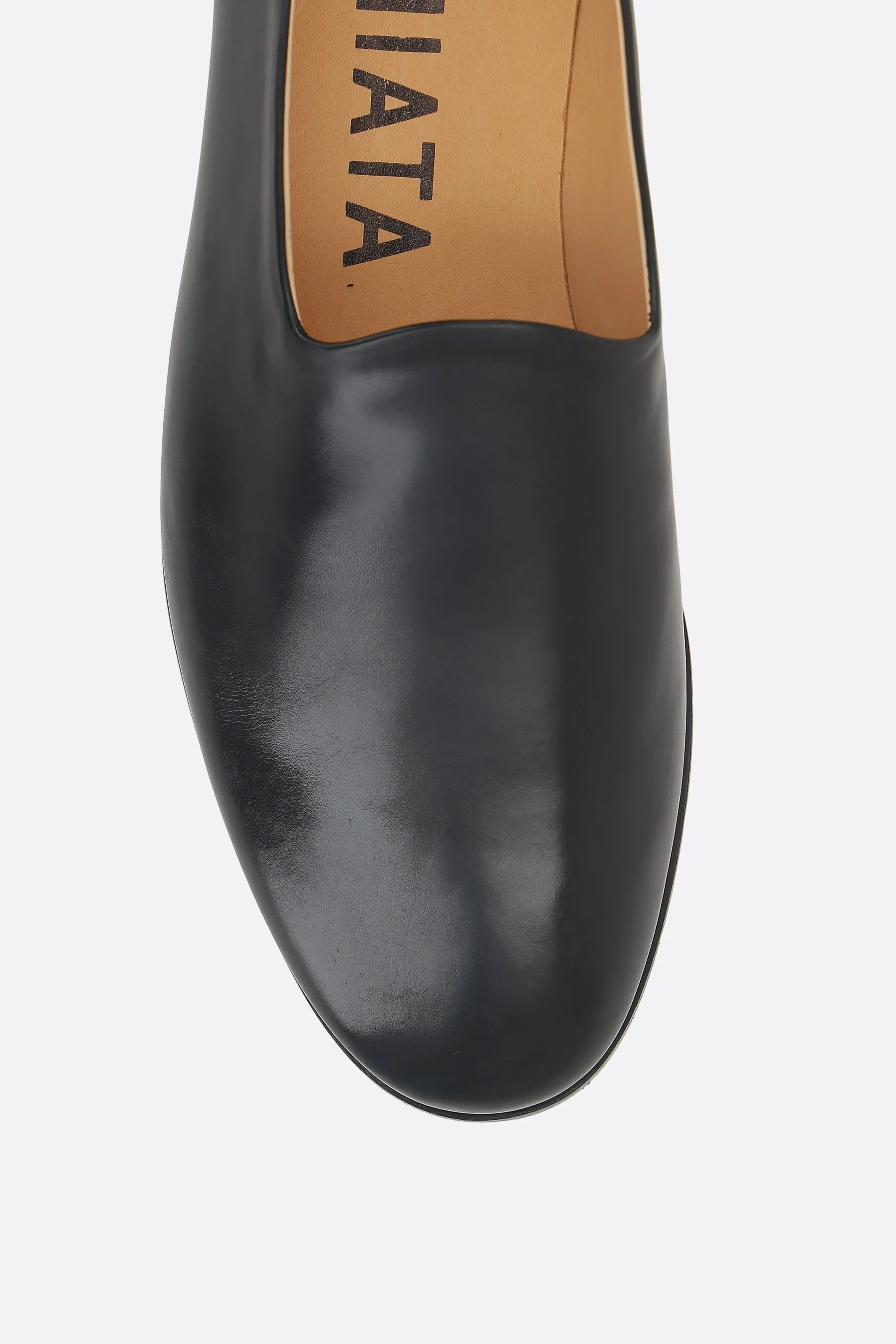 Land slippers in smooth leather