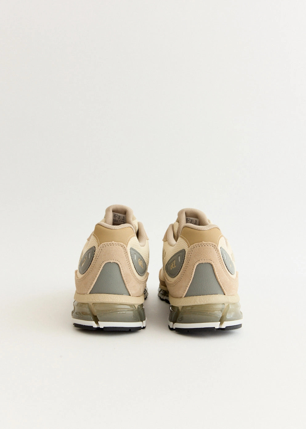 Premium Quality, Classic Leather Briefcase, Compact GEL-Quantum 360 I AMP 'Pale Oak' Sneakers