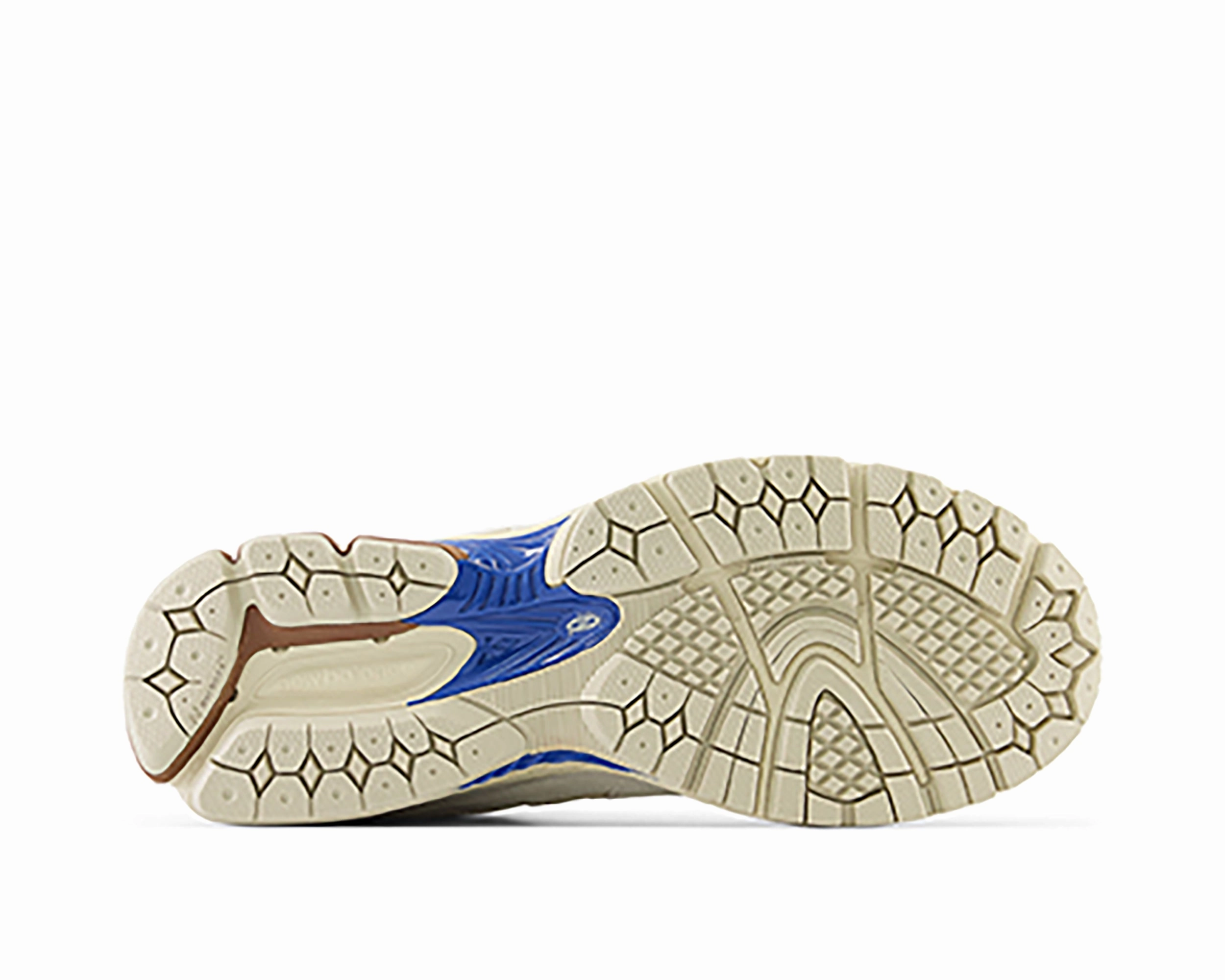 Just Arrived Men`s 2002R Sneaker