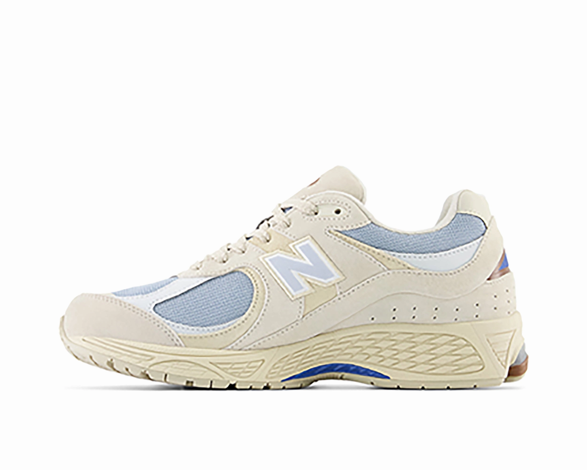 Engineered To Perform, Perfectly Balanced Men`s 2002R Sneaker