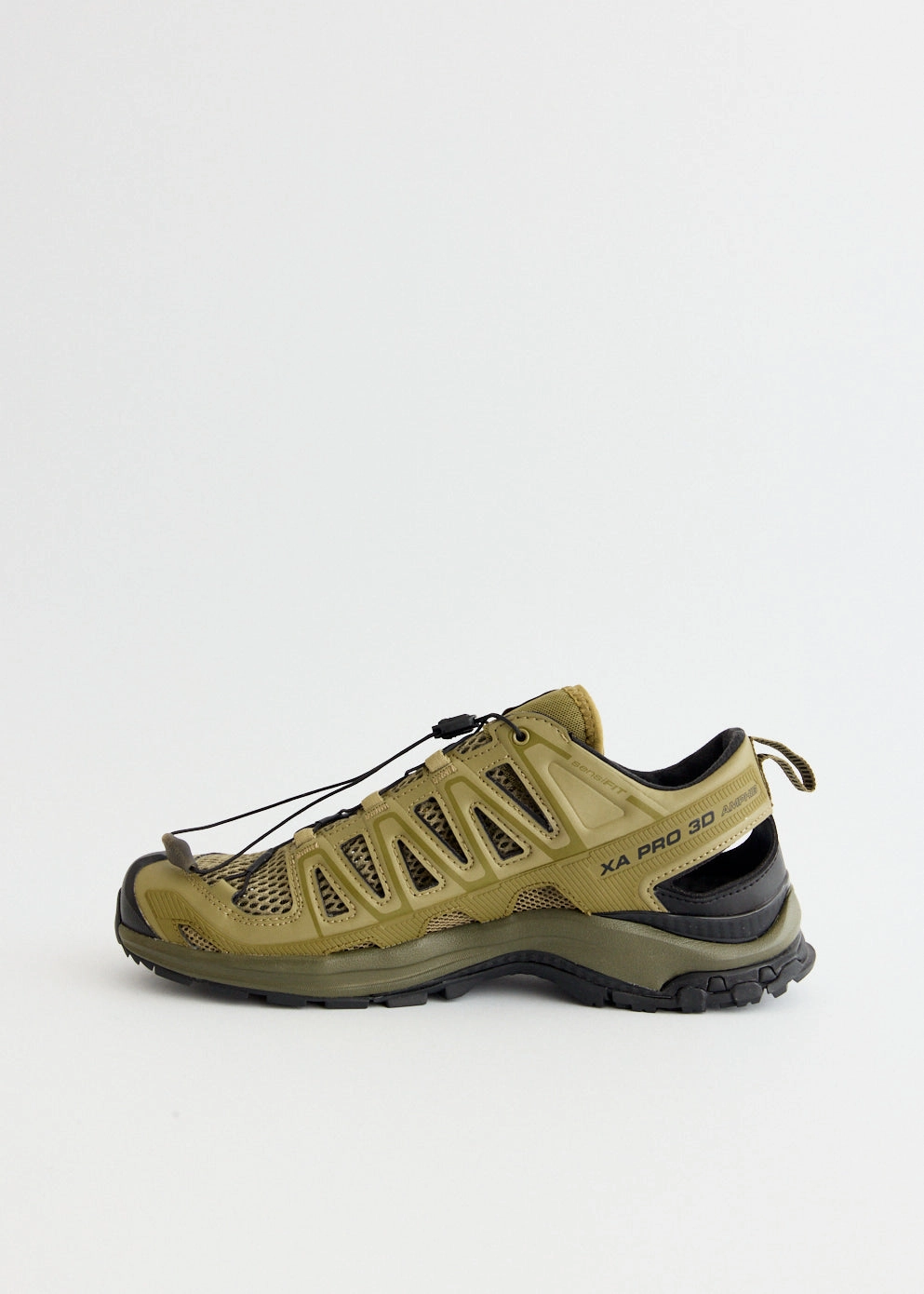 Perfectly Balanced, Weather-Resistant XA Pro 3D Amphib 'Aloe' Sneakers