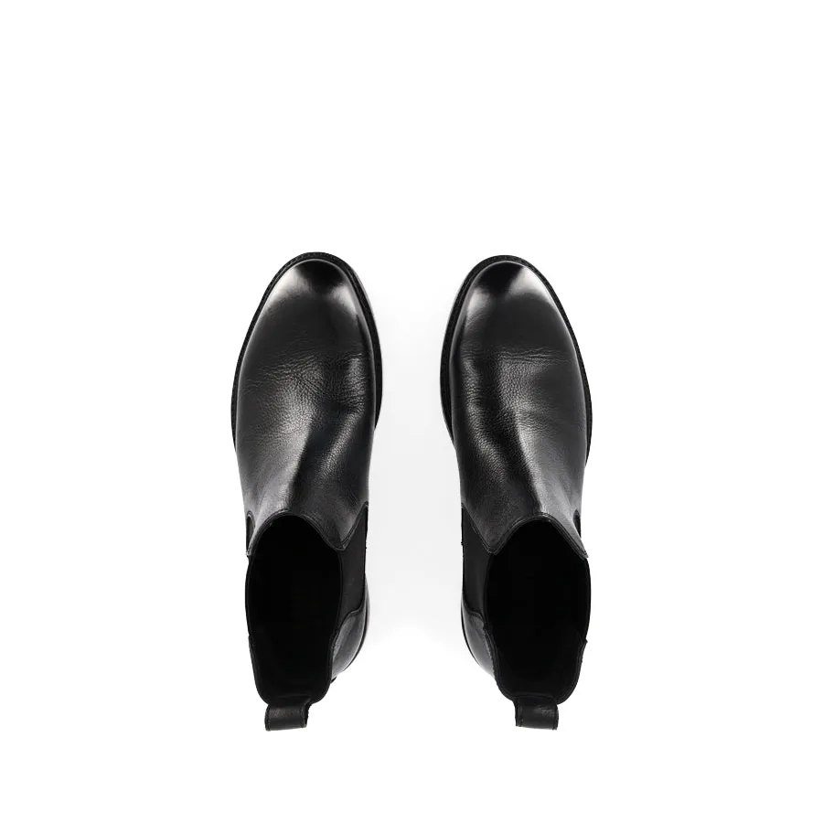 LYNELL - BLACK LEATHER