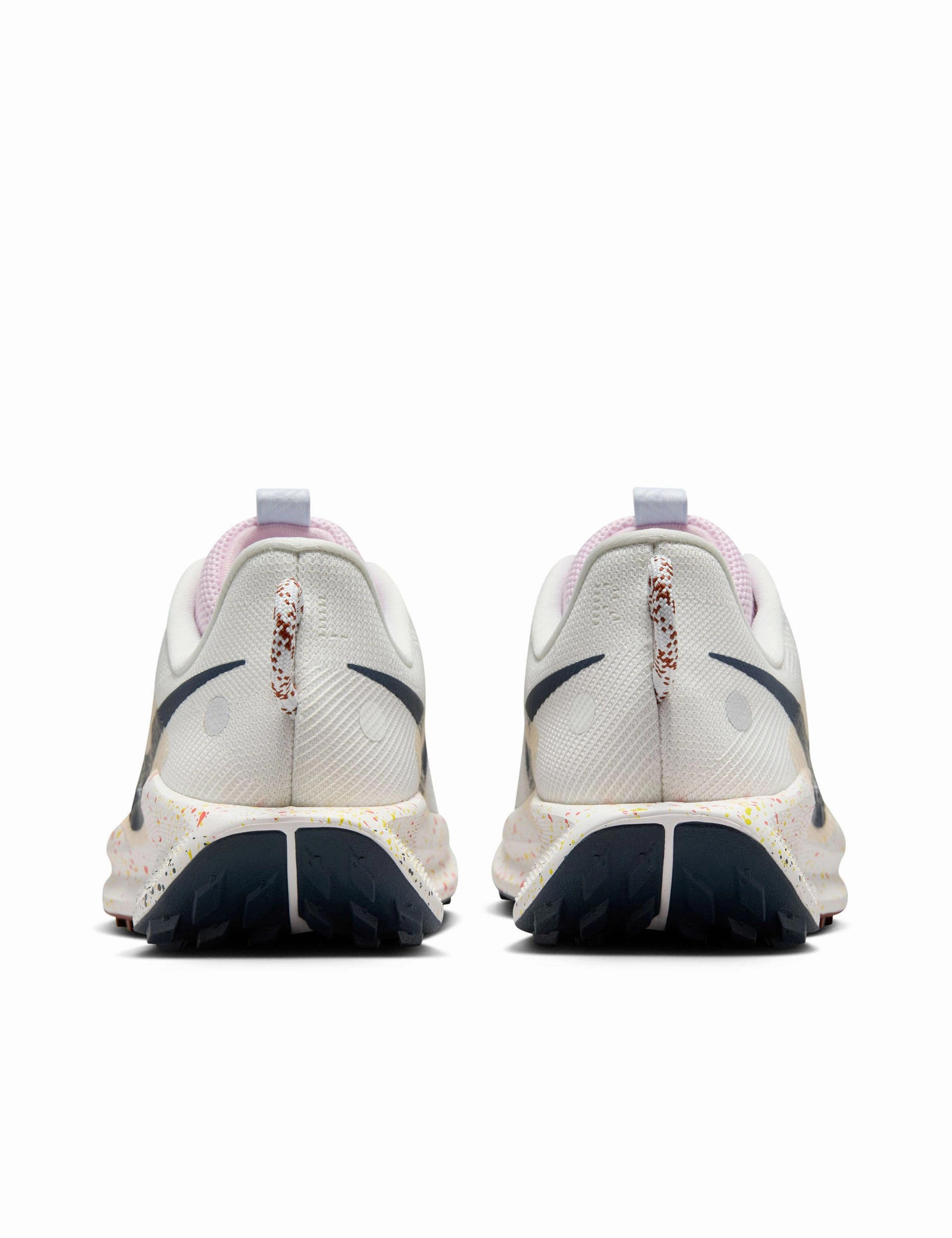 Clutch With Magnetic Snap Closure, Interior Pocket Pegasus Trail 5 Shoes - Summit White/Armory Navy/Football Grey