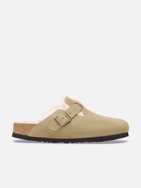 Looks That Wow Member discount BIRKENSTOCK Kids Boston Shearling Suede Clogs in Beige Peak season offer