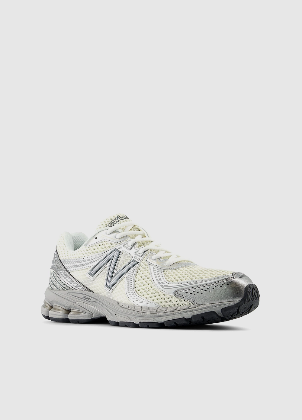 860v2 'Metallic Silver' Sneakers Coated Canvas