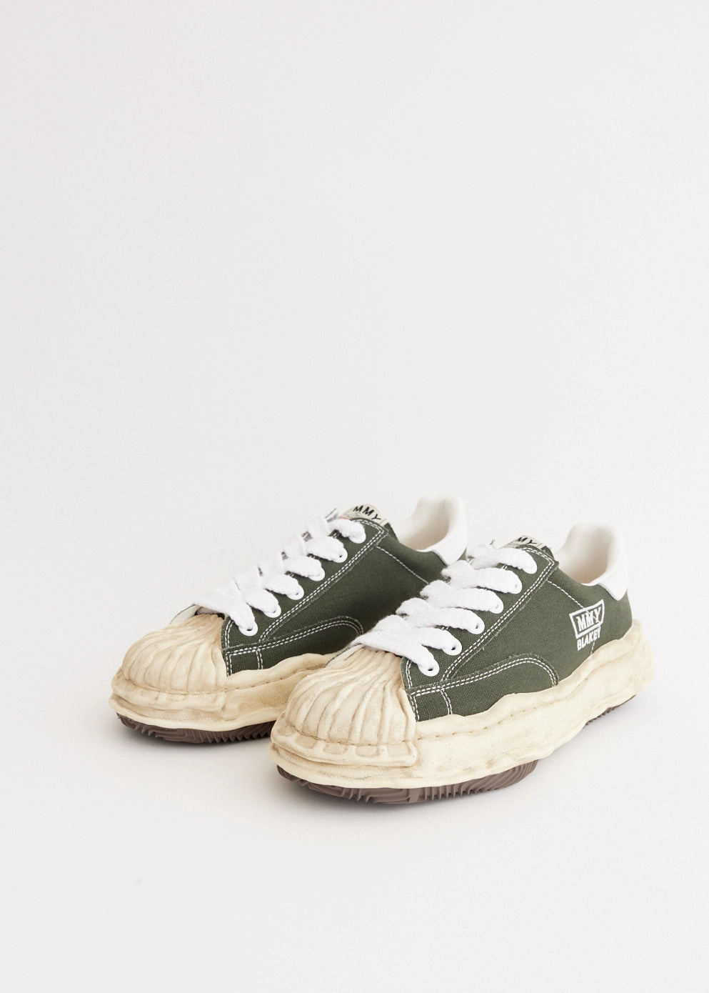 Trolley Sleeve, Handbag With Multiple Pockets, Perfect For You Blakey Vintage Colour Dyed Sneakers