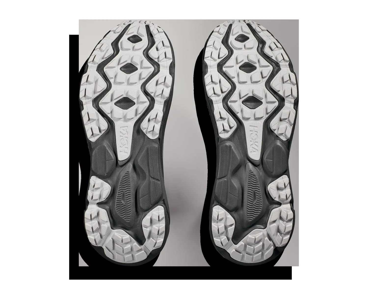 Men's Challenger V7 Wide In Grey
